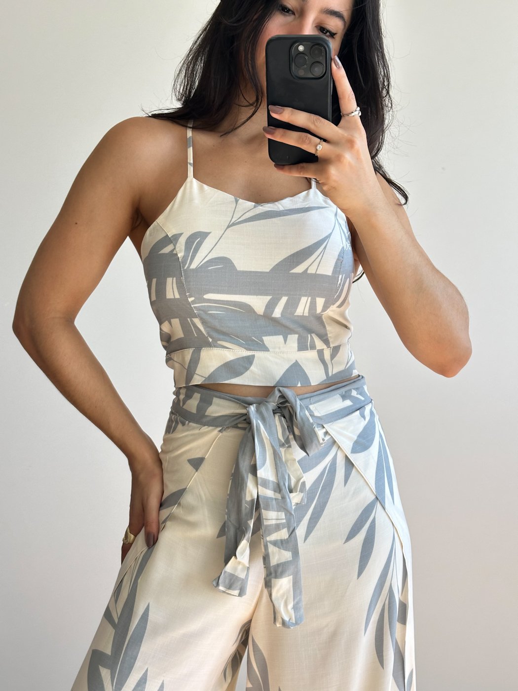 09 top feminino de viscose com bojo e alca fina mirian