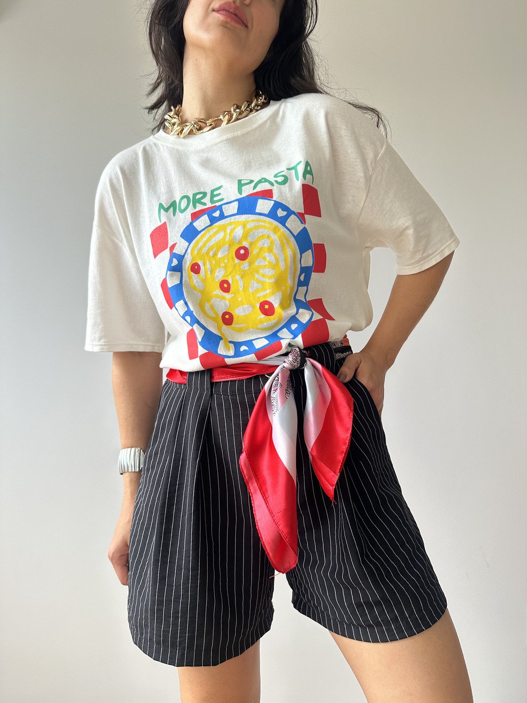 12 camiseta feminina oversized com estampa frontal more pasta