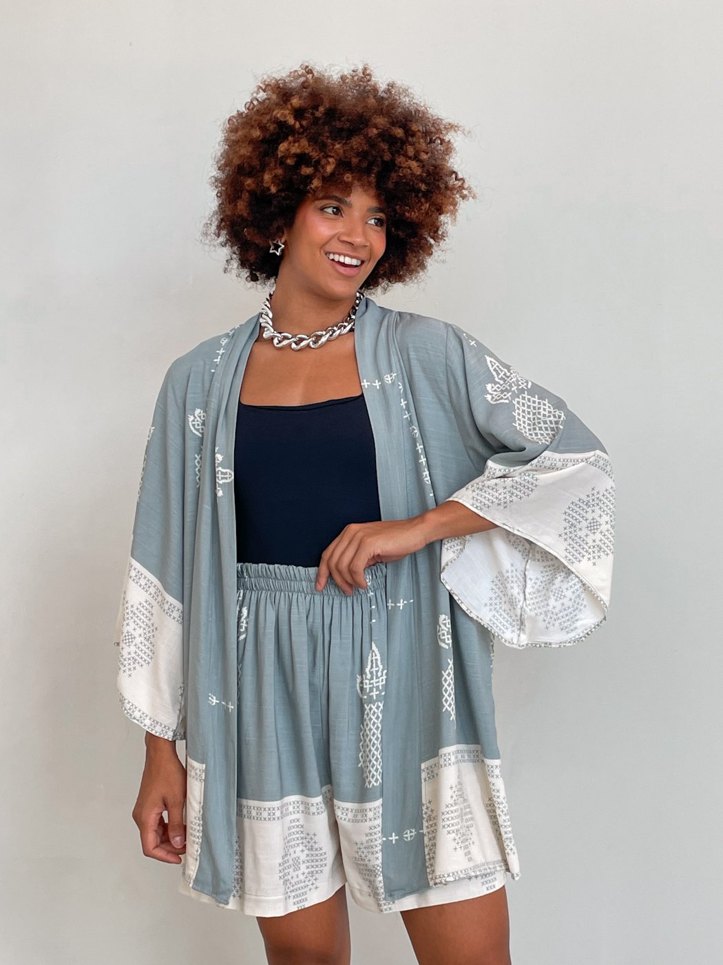 02 conjunto feminino kimono amplo e short estampado viscose yuki