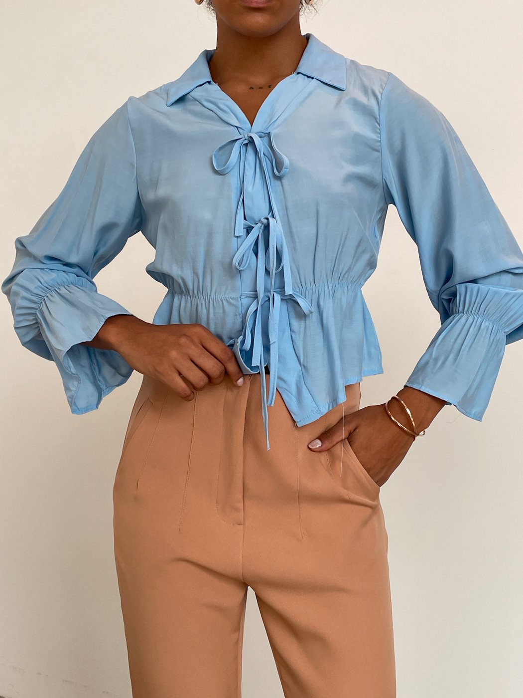 13 blusa feminina manga longa com amarracao e elastico na cintura michele