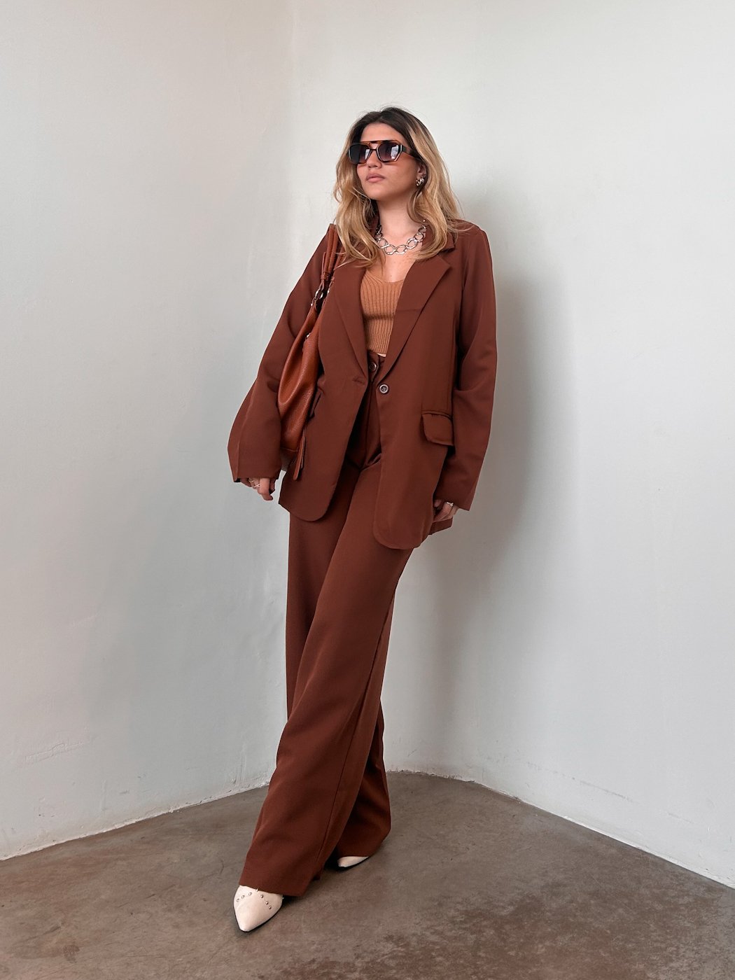 13 conjunto blazer e calca pantalona social helena