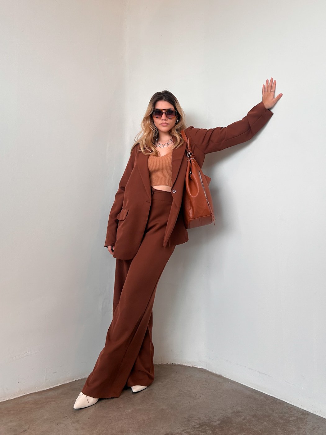 16 conjunto blazer e calca pantalona social helena