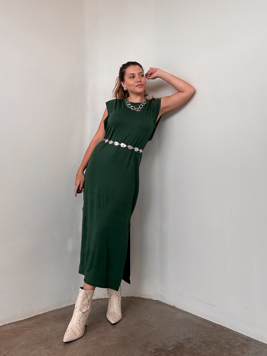 12 vestido de malha com manga virada e fenda lateral claire
