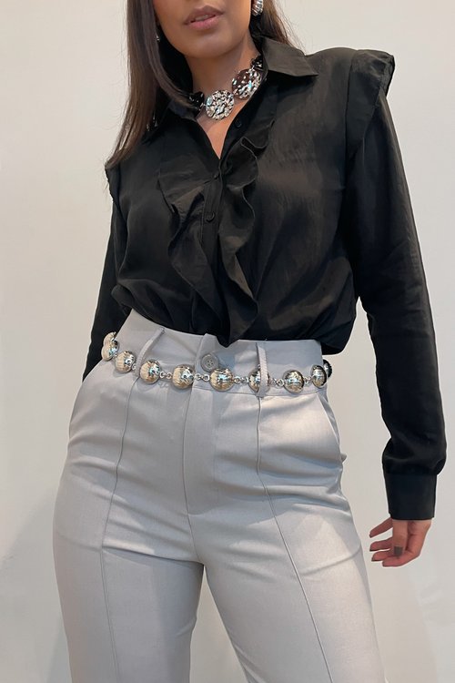 Camisa Feminina Manga Longa 1 Babado com Toque Acetinado Monik - Preto