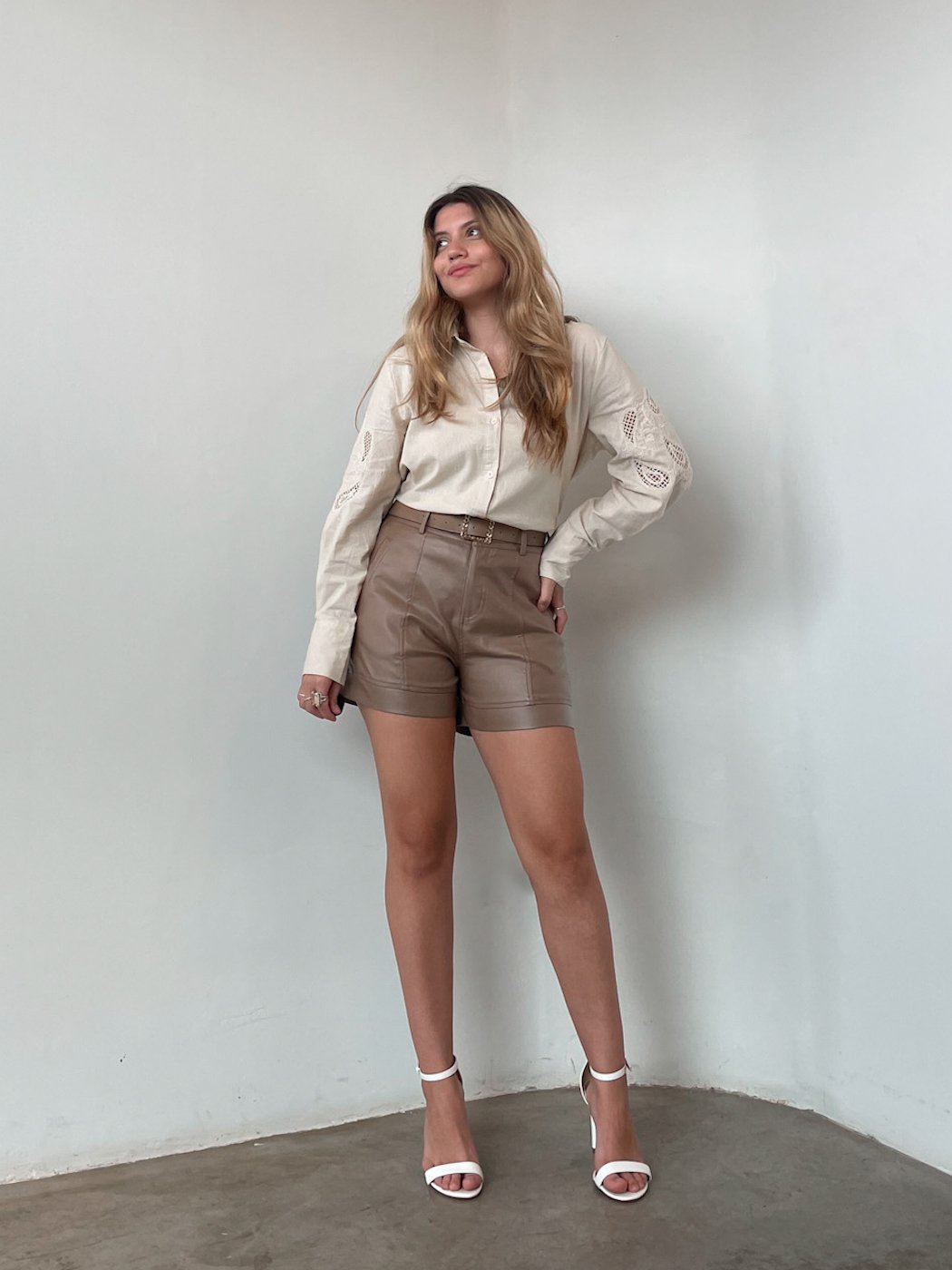 23 camisa feminina boho manga bordada com punho largo tricoline amanda