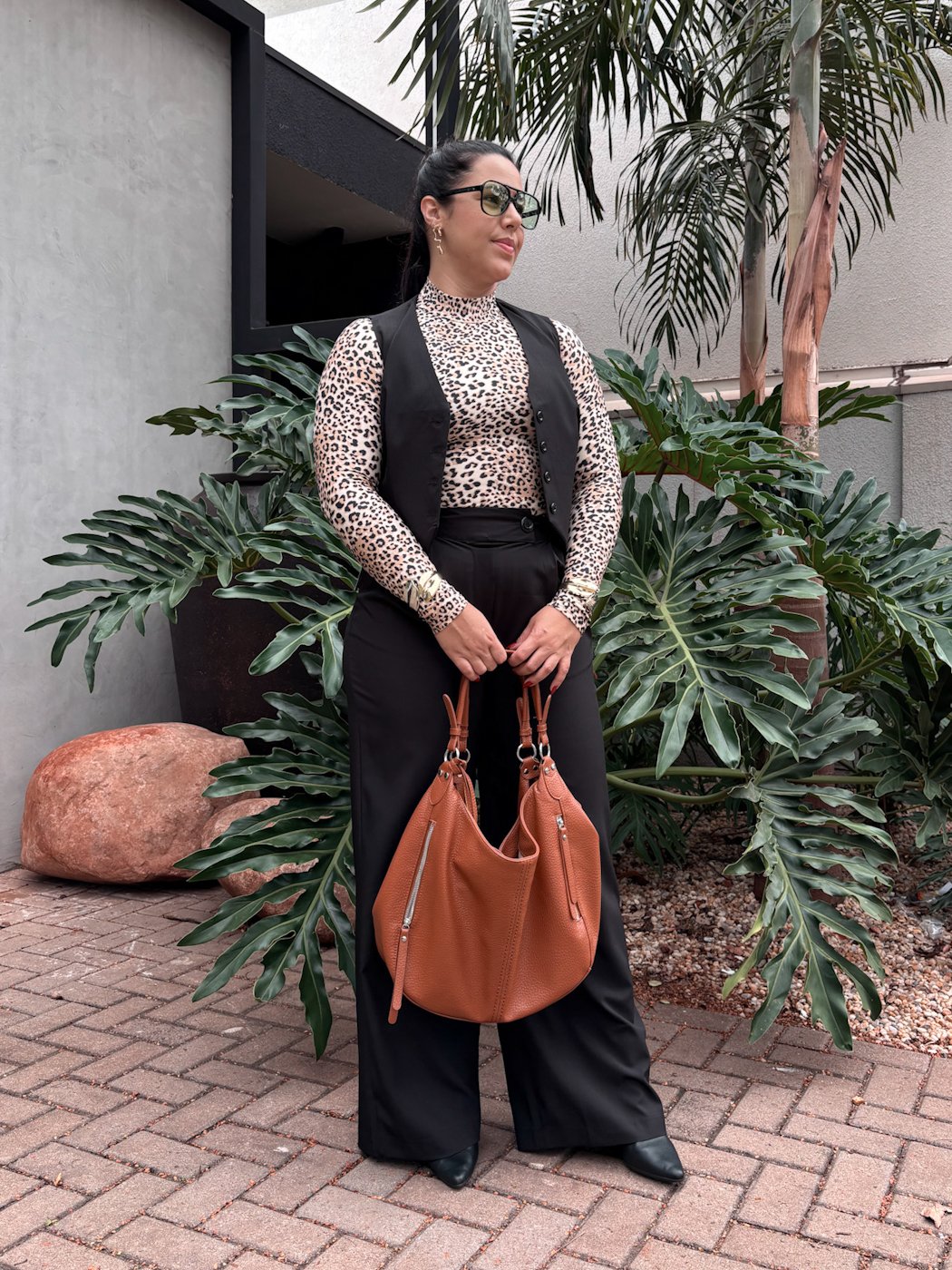 31 conjunto colete e calca pantalona de alfaiataria renata