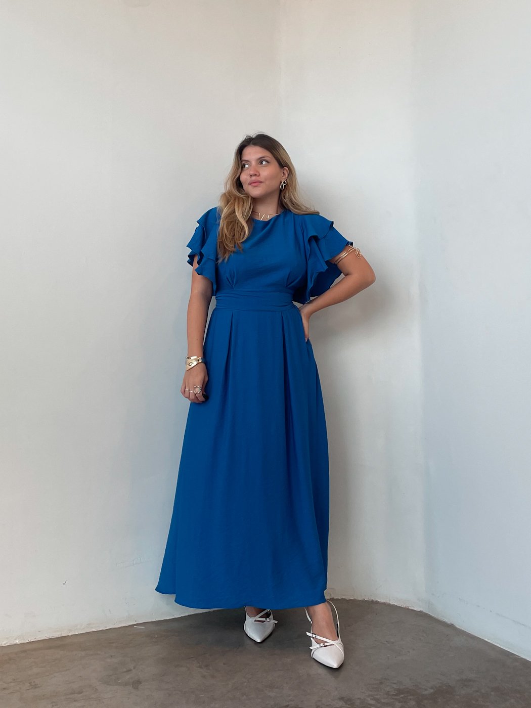 08 vestido midi com babado duplo na manga e lastex nas costas margo