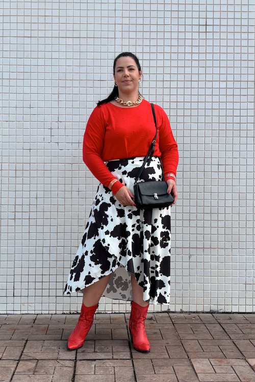 Blusa Ampla de Linha com Textura Grão de Arroz Frontal Carla - Vermelho 