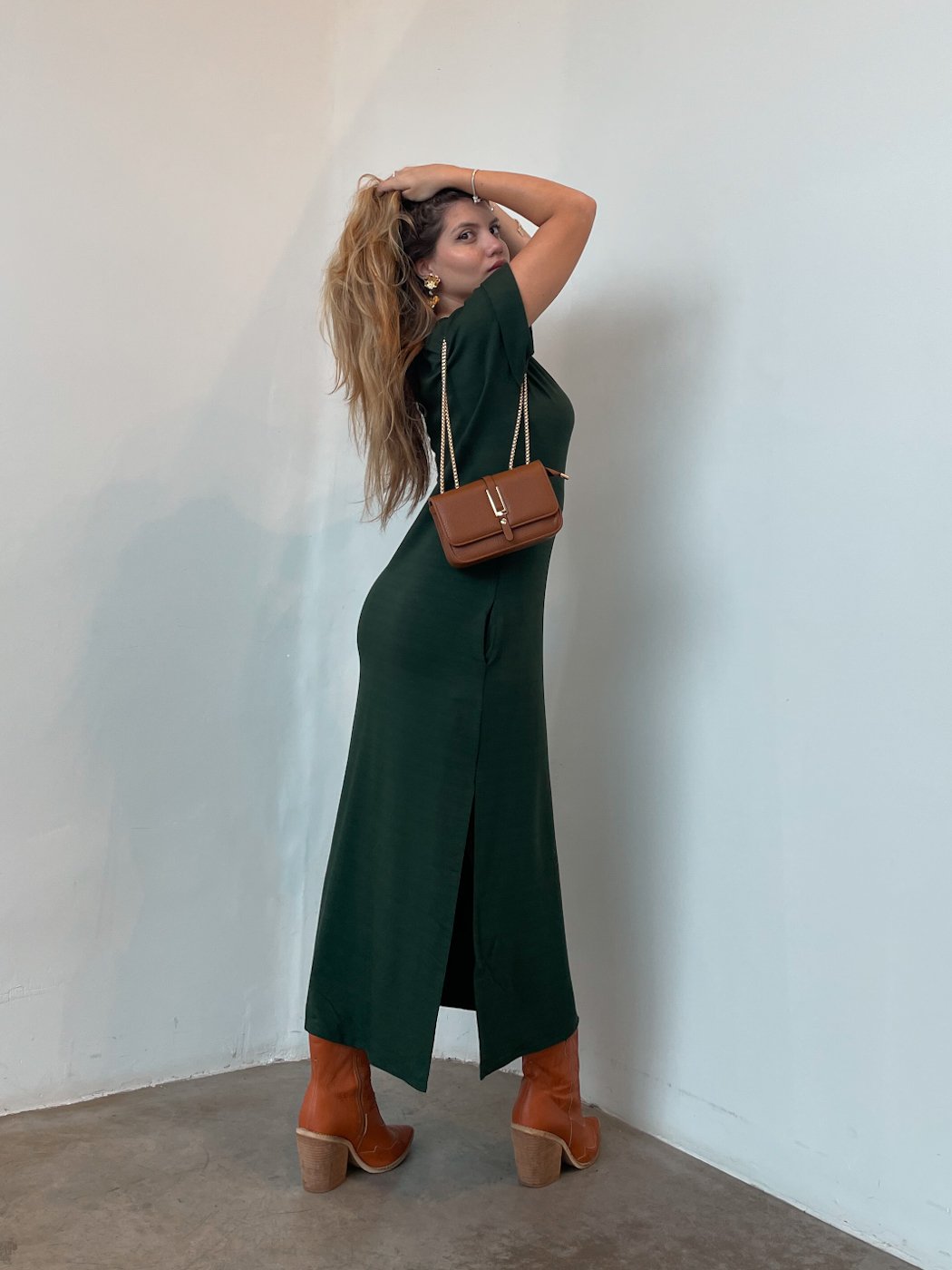 317732 vestido de malha encormada com bolso faca manga japonesa gola redonda cor de pimenta 6