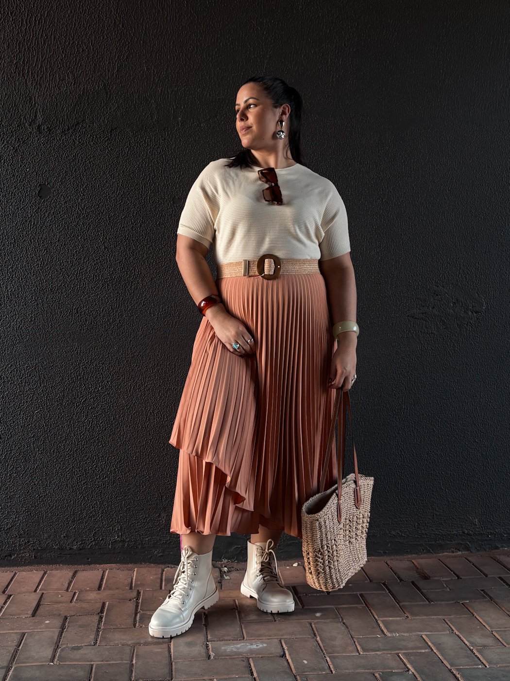 04 saia feminina plissada envelope midi madu