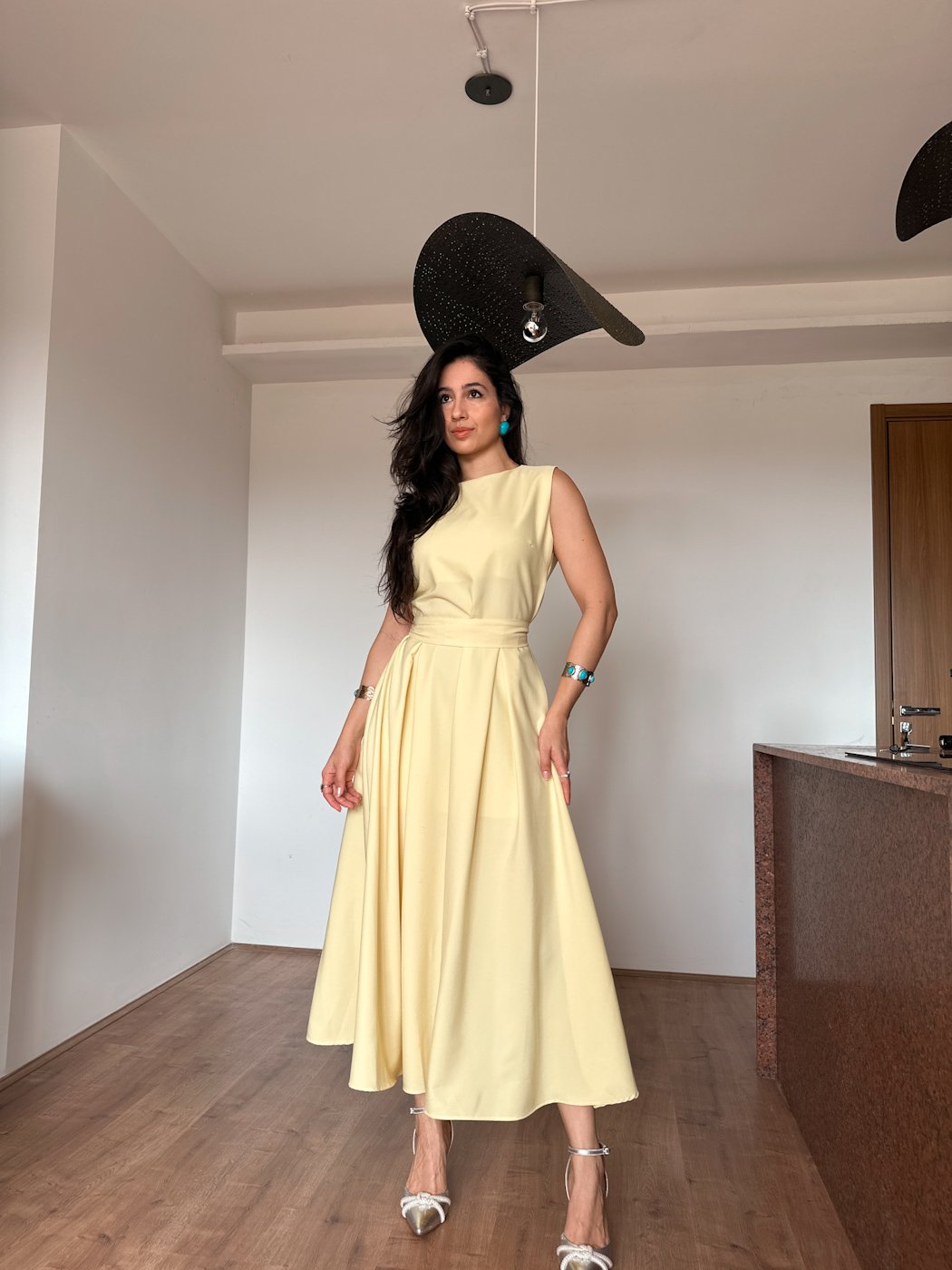 04 vestido feminino midi regata com cinto faixa classico eduarda
