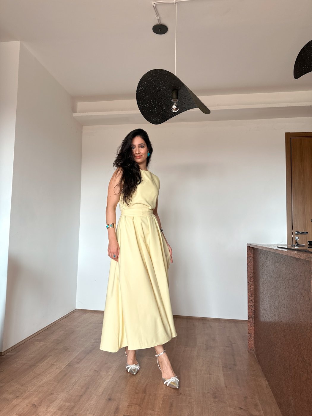 05 vestido feminino midi regata com cinto faixa classico eduarda