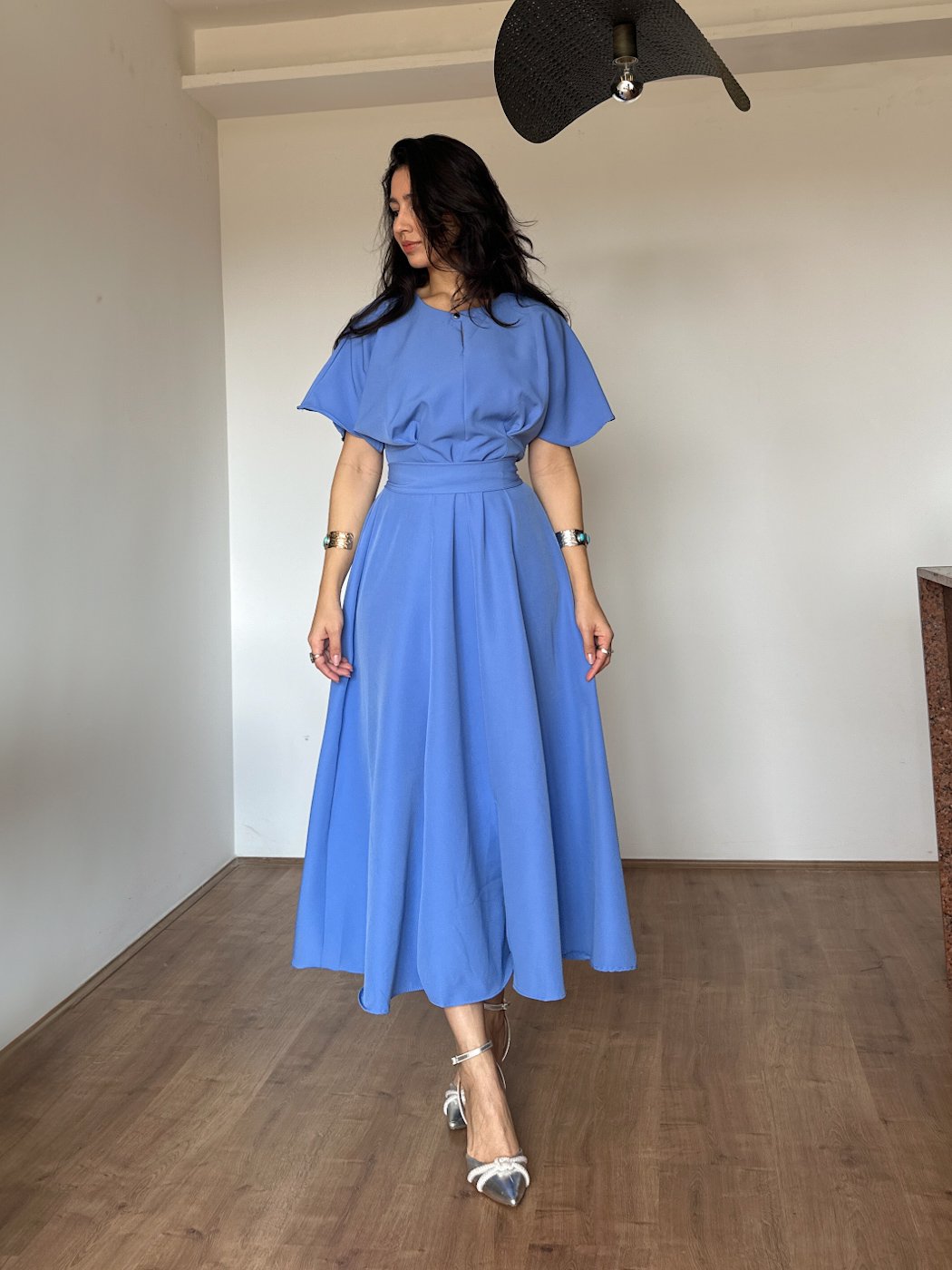 12 vestido midi manga ampla cinto faixa com ziper nas costas larissa