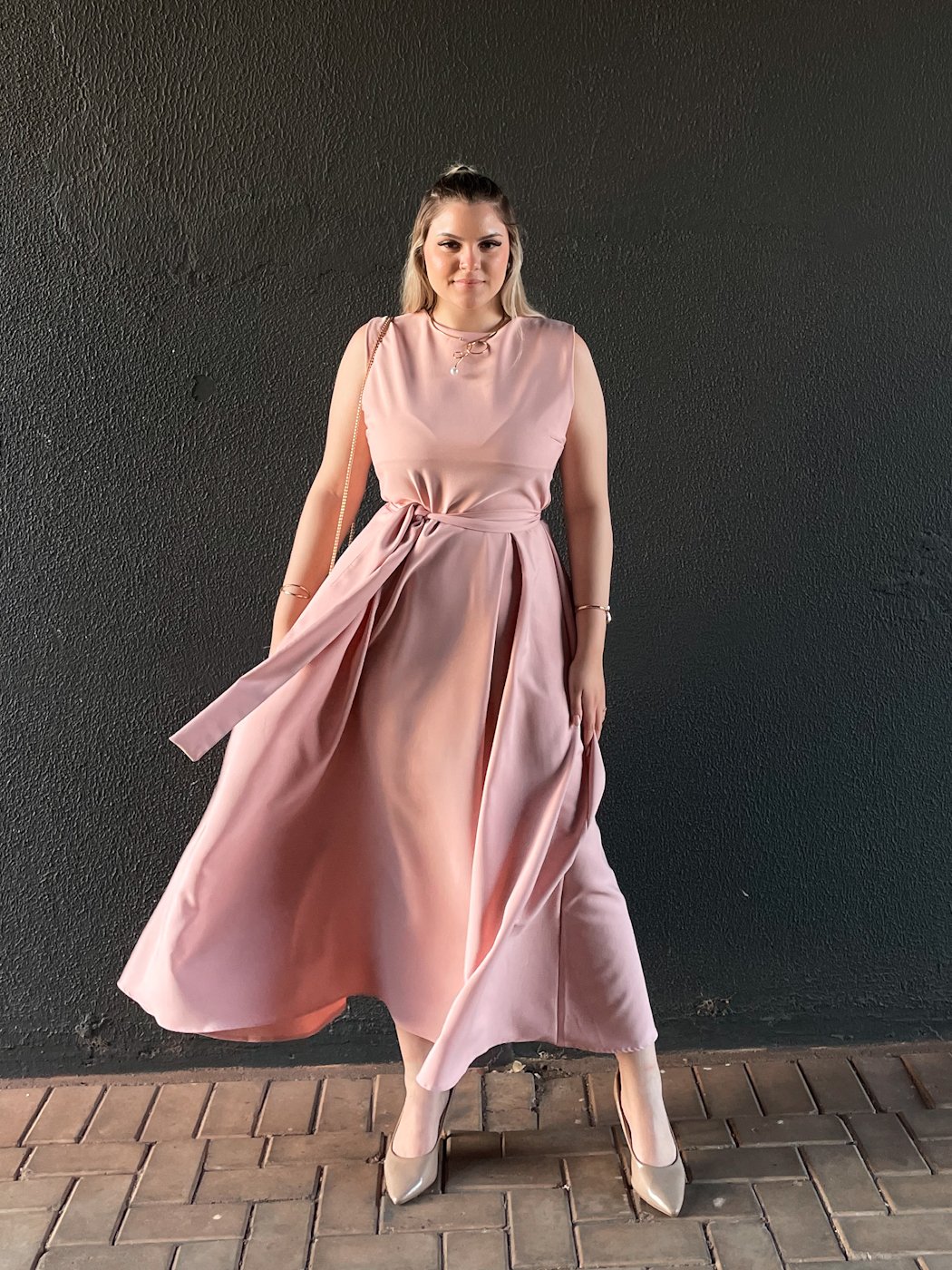 19 vestido feminino midi regata com cinto faixa classico eduarda