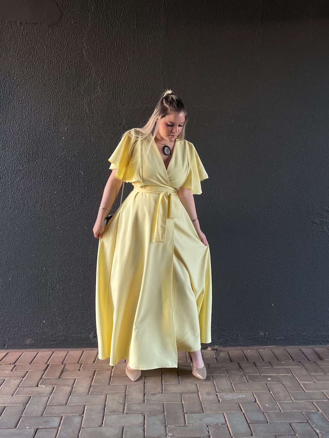 34 vestido feminino midi elegante envelope transpassado com manga ampla de festa kami