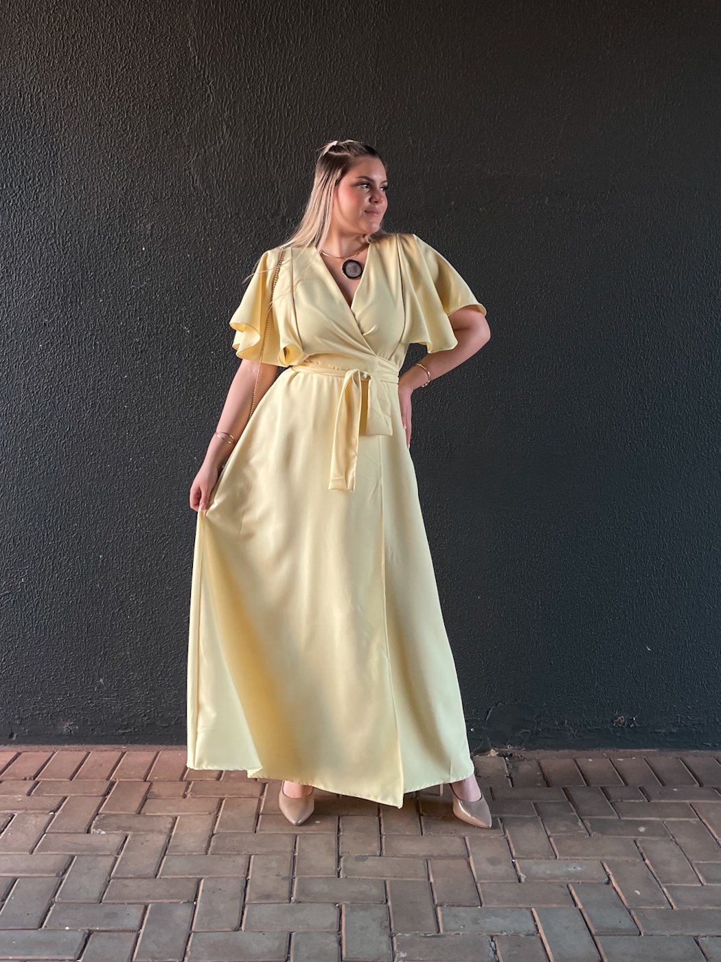 35 vestido feminino midi elegante envelope transpassado com manga ampla de festa kami