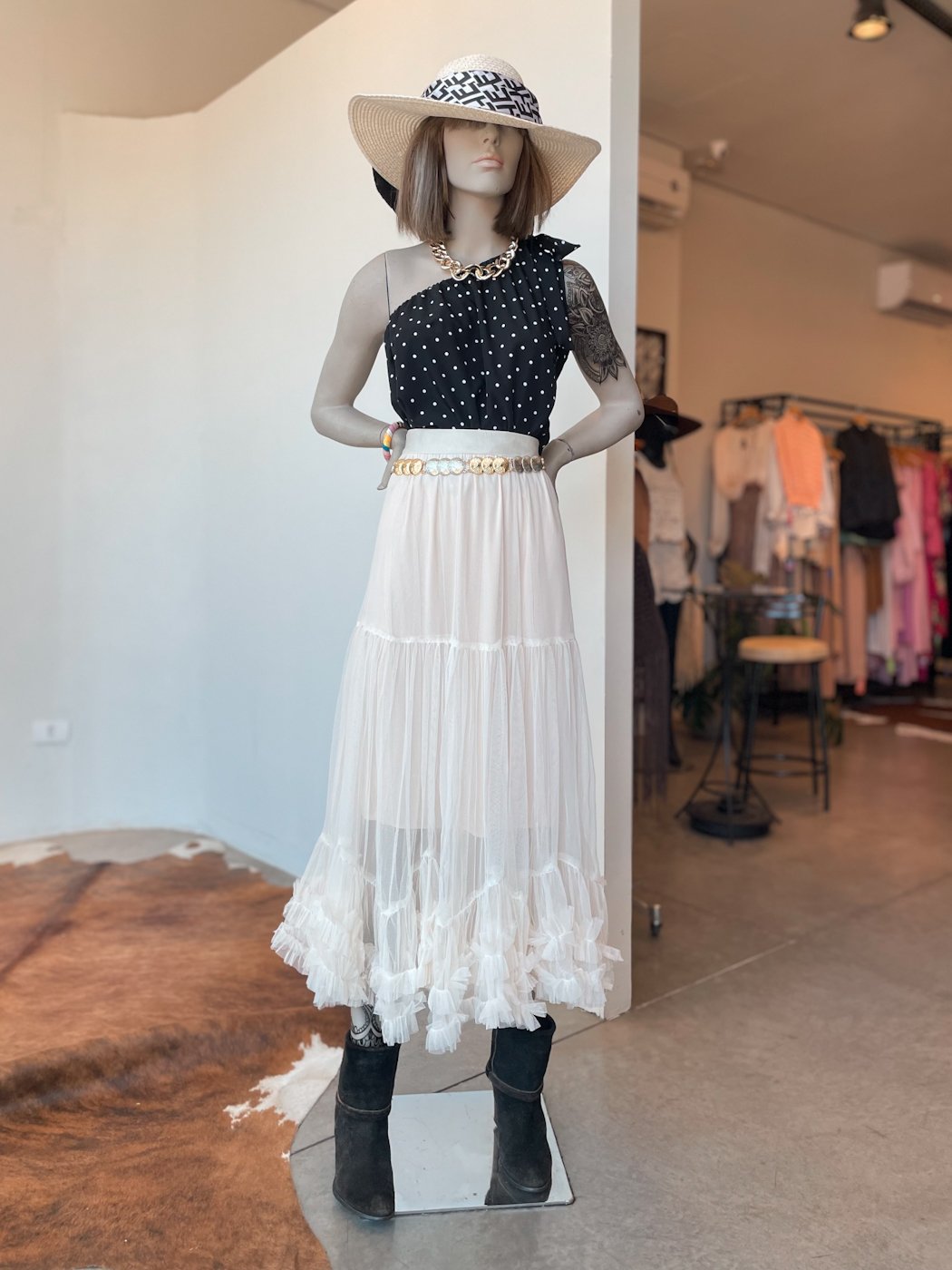 02 saia feminina midi com tule voil e babadinhos em camadas maraisa