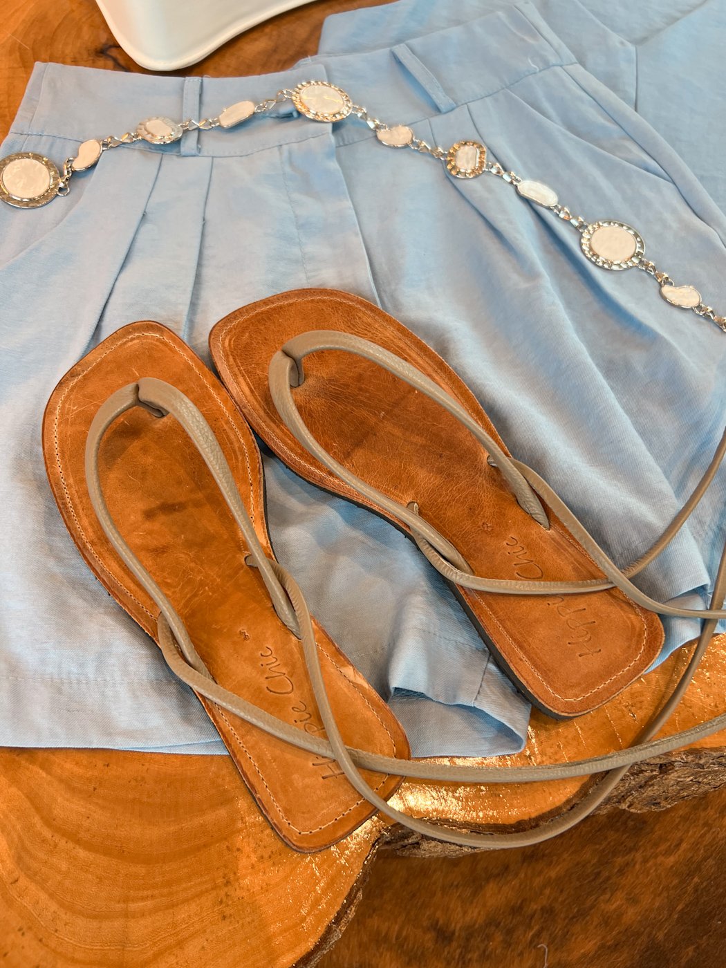 12 sandalia feminina de amarrar na perna delicada madu