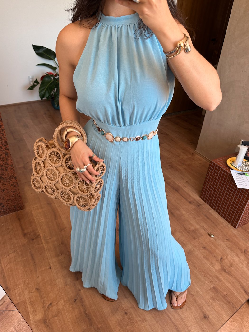 13 macacao feminino de calca plissada halter com lastex nas costas crepe jasmine