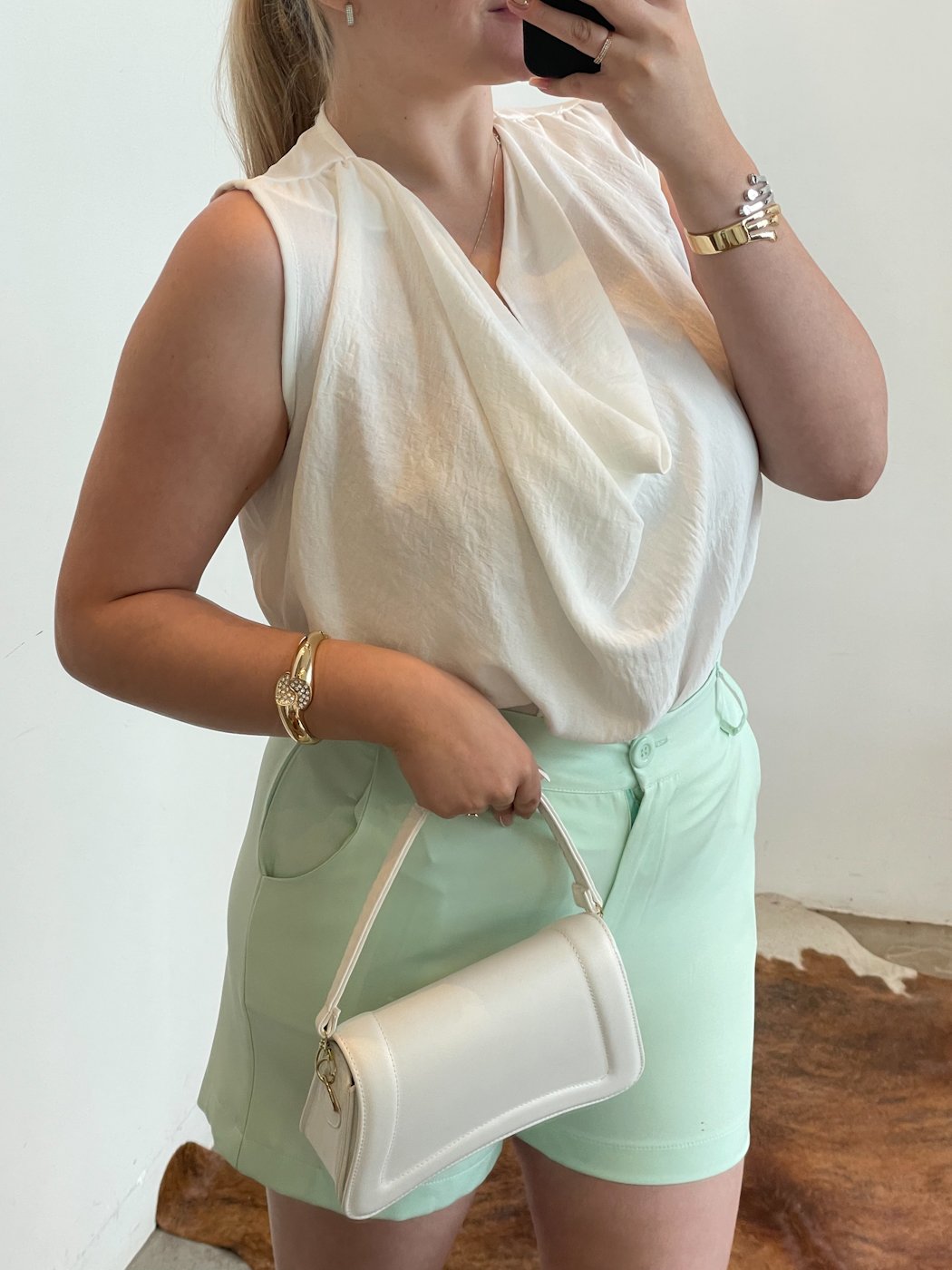 22 short social crepe com bolso faca 25 isabele