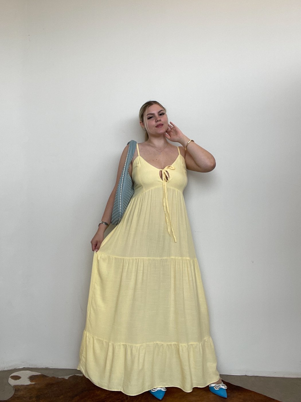 07 vestido longo com amarracao no busto e lastex nas costas crepe gabi