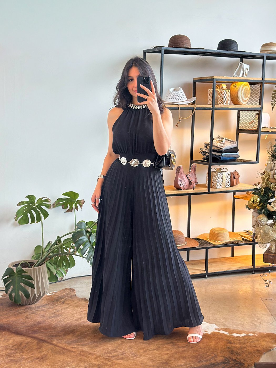 25 macacao feminino de calca plissada halter com lastex nas costas crepe jasmine