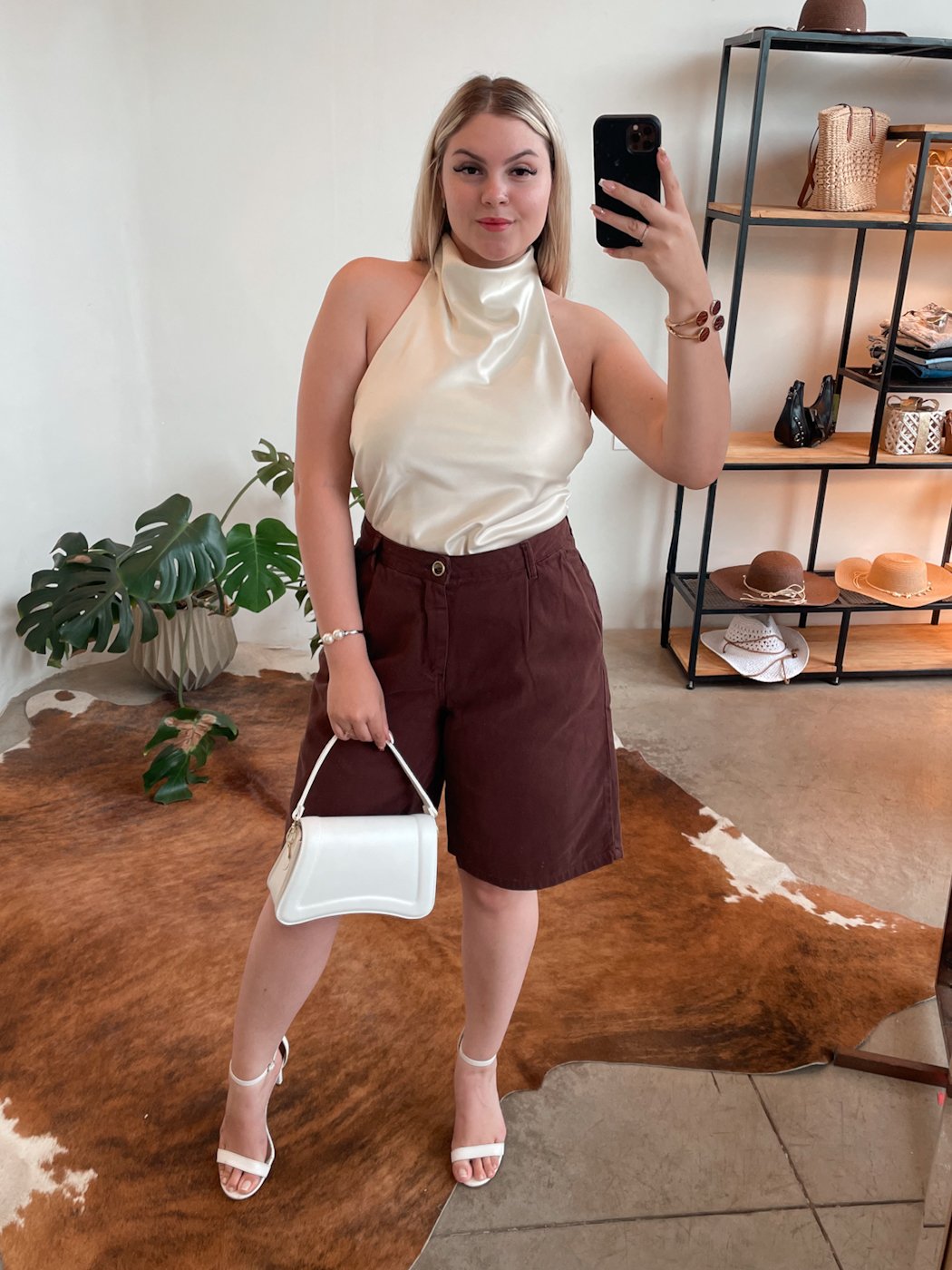 25 regata de cetim fu cavada maraisa