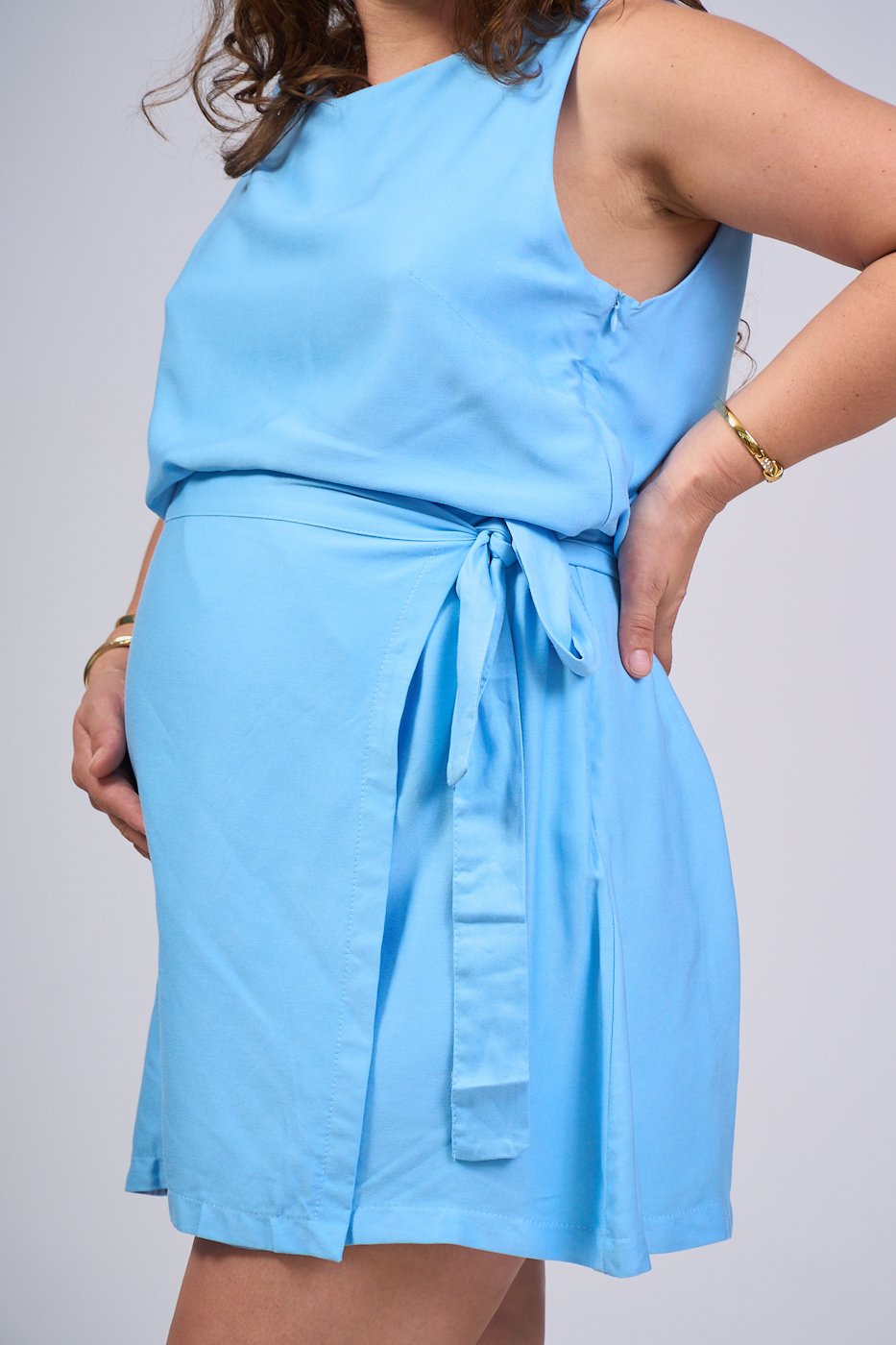 23 vestido feminino semi envelope de viscose sarjada monik