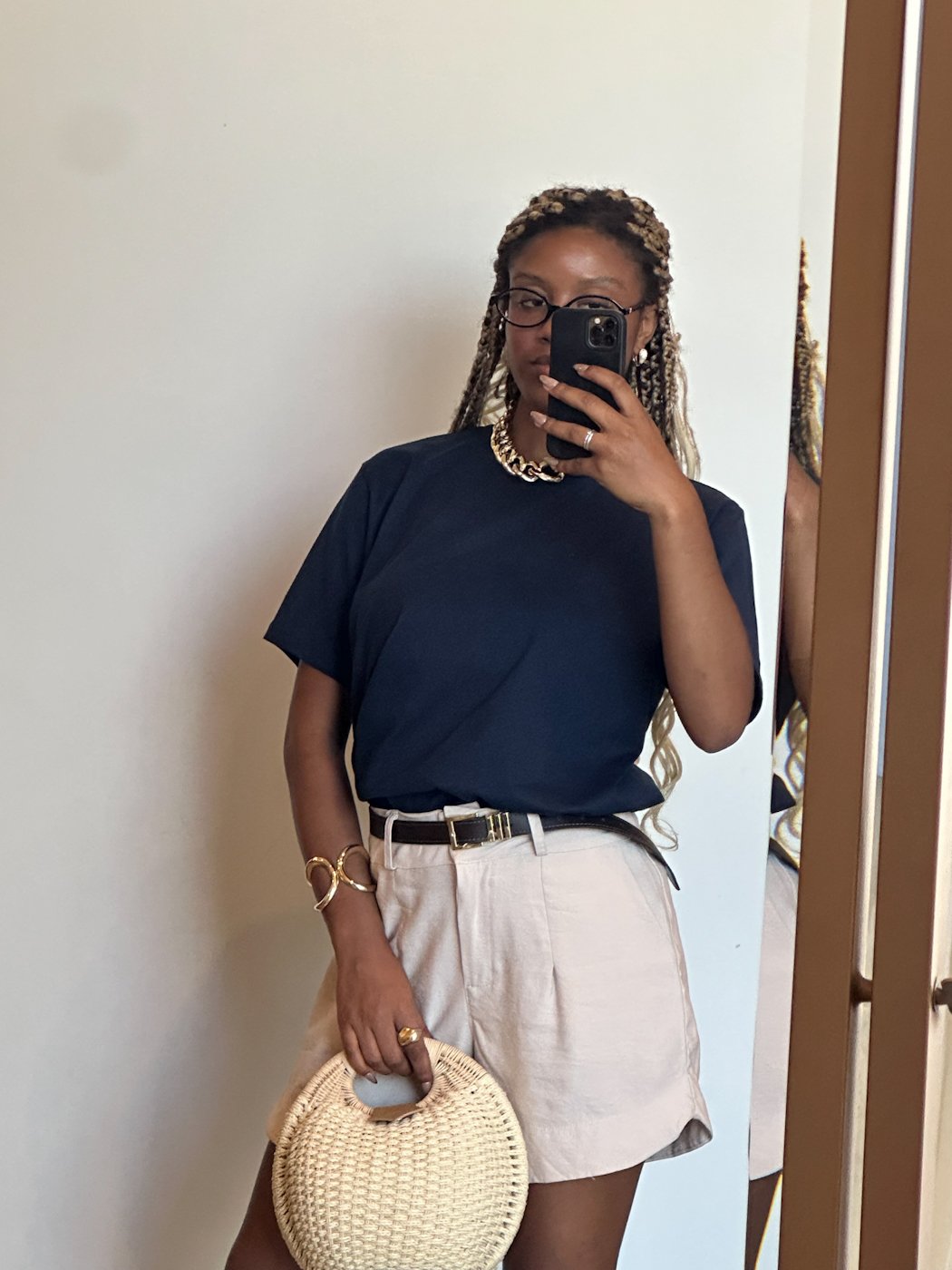 18 short social barra arredondada com botao contorno dourado maiara