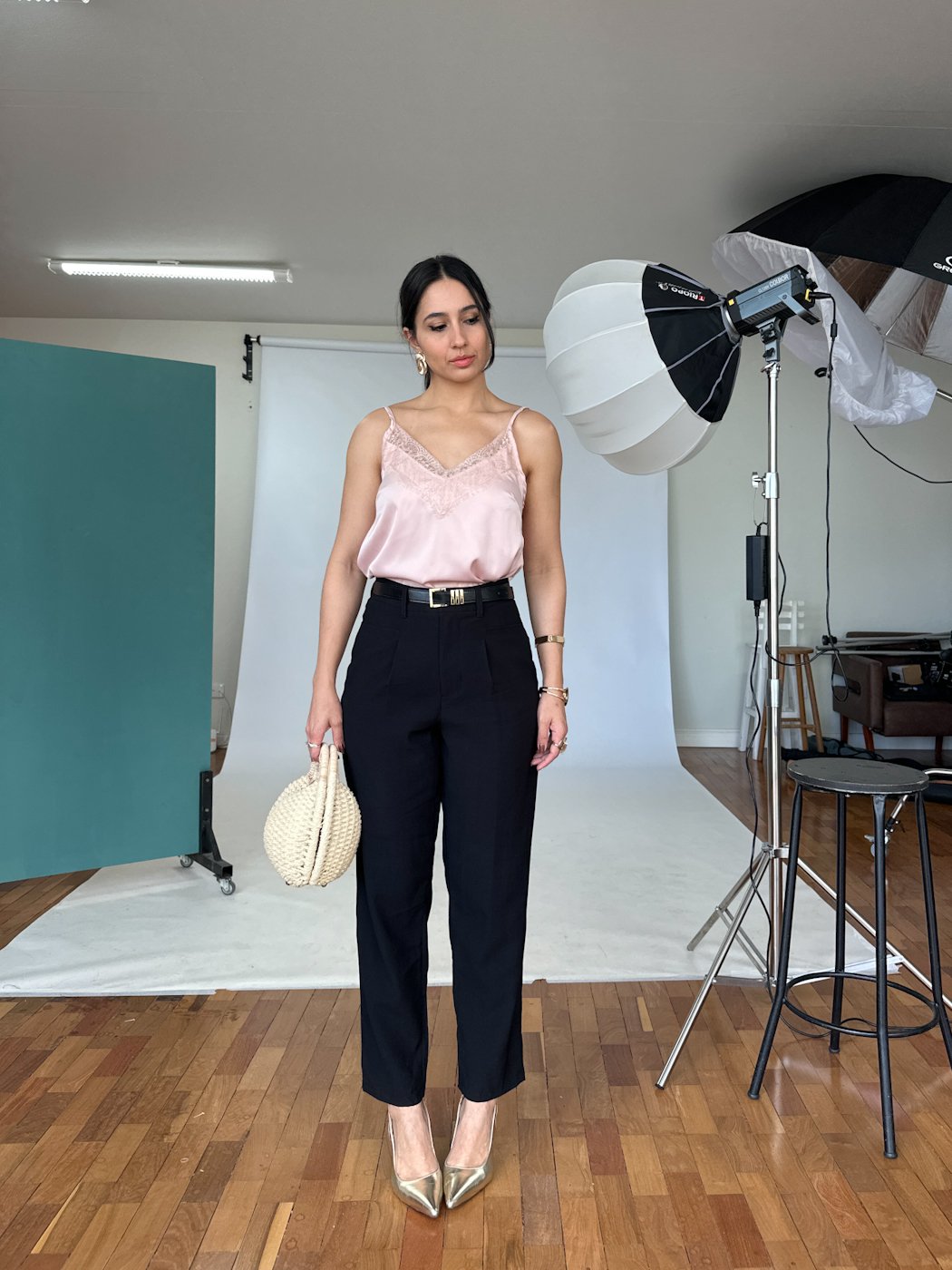 29 regata de renda larga com decote v classica encorpada maria