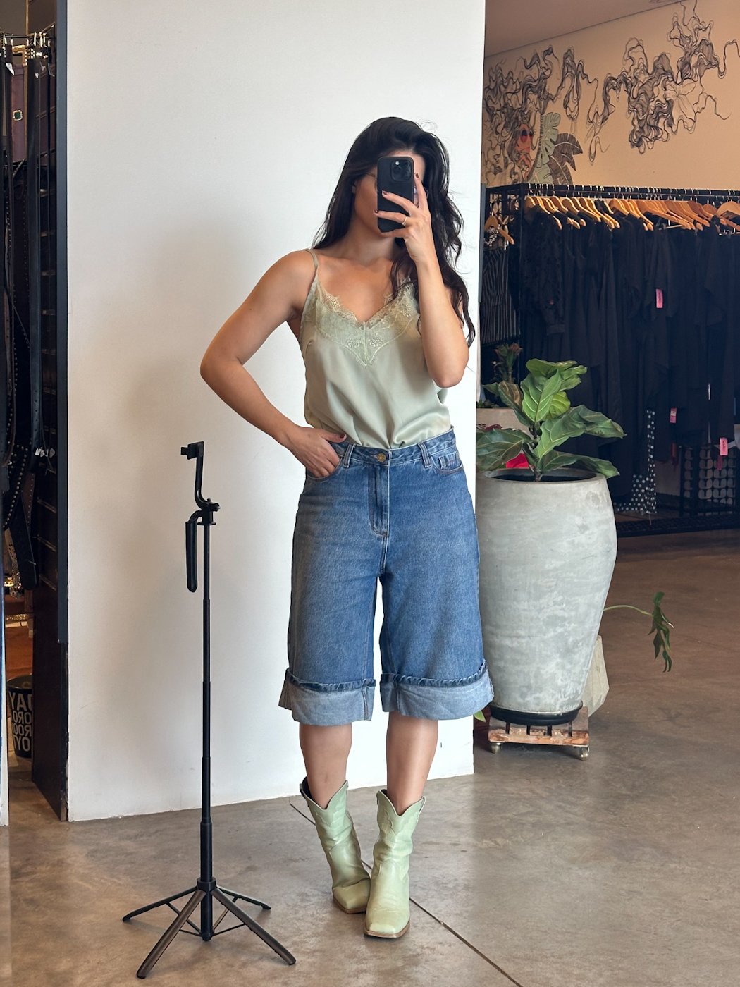 50 regata de renda larga com decote v classica encorpada maria