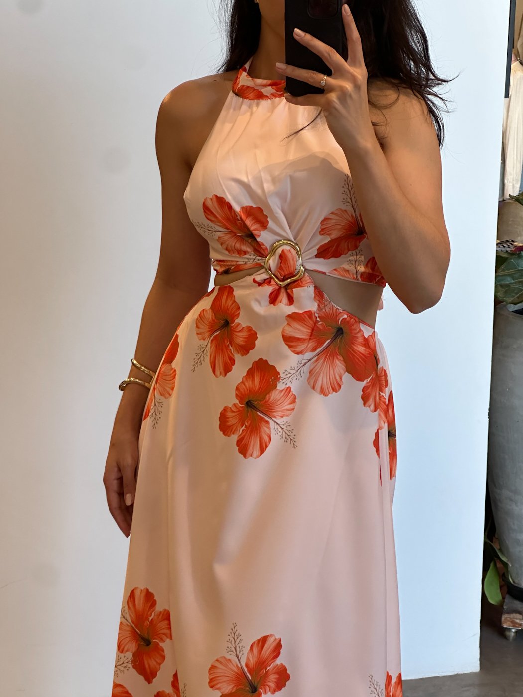 02 vestido longo com fivela na cintura e recorte frente unica amarracao nas costa vick