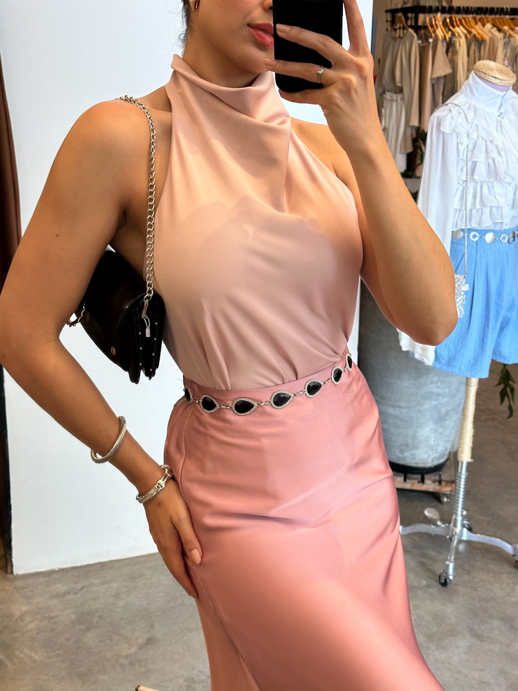 47 regata de cetim fu cavada maraisa