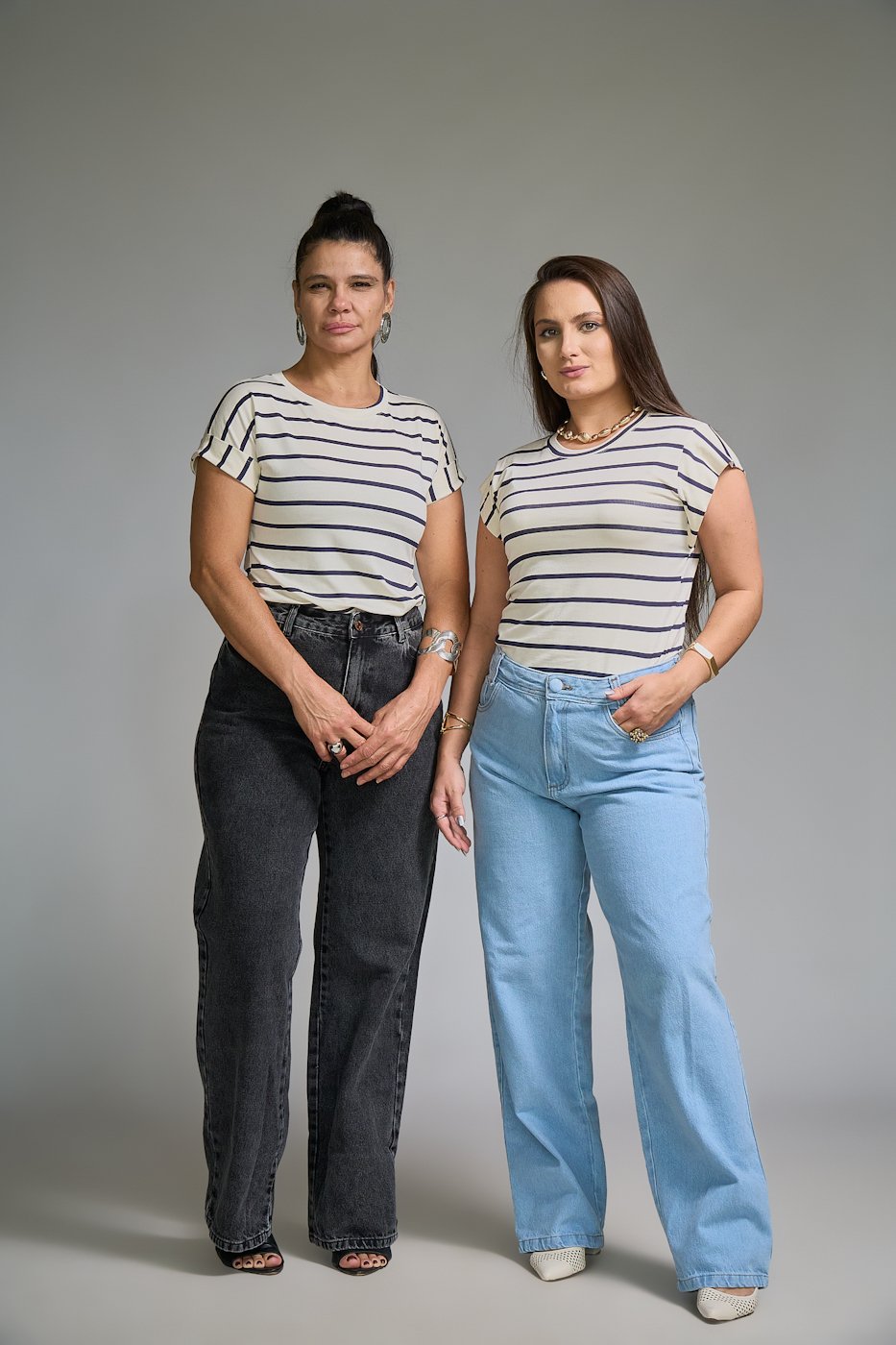 01 camiseta listrada gola redonda dobra manga mila