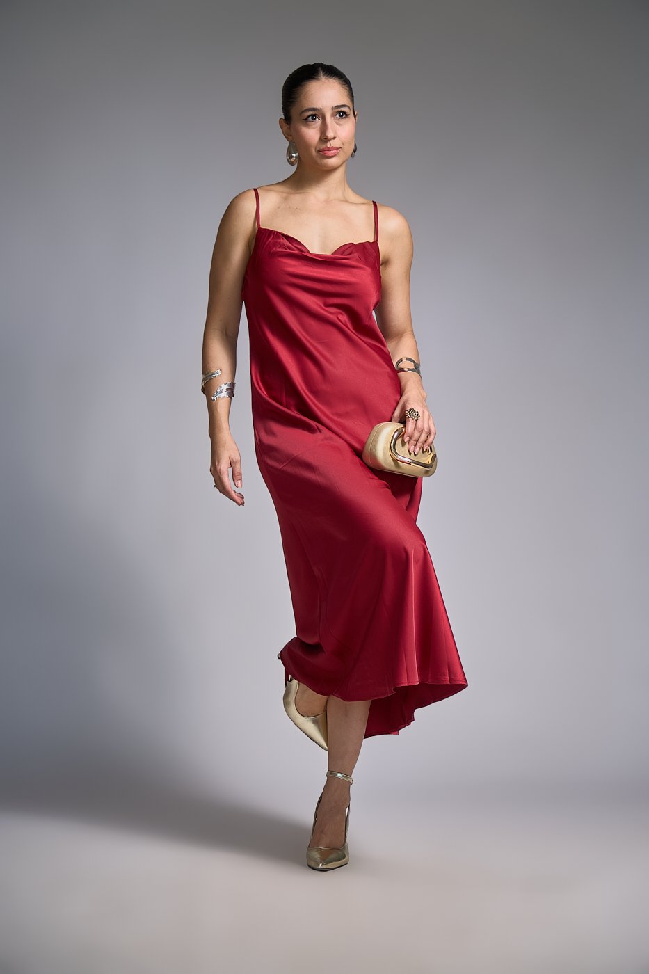 22 vestido slip dress de cetim midi com alca e gola boba alice
