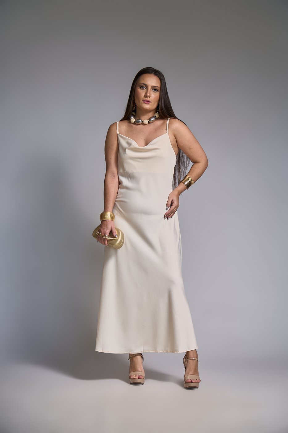 32 vestido slip dress de cetim midi com alca e gola boba alice