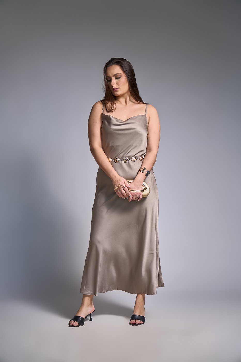 38 vestido slip dress de cetim midi com alca e gola boba alice