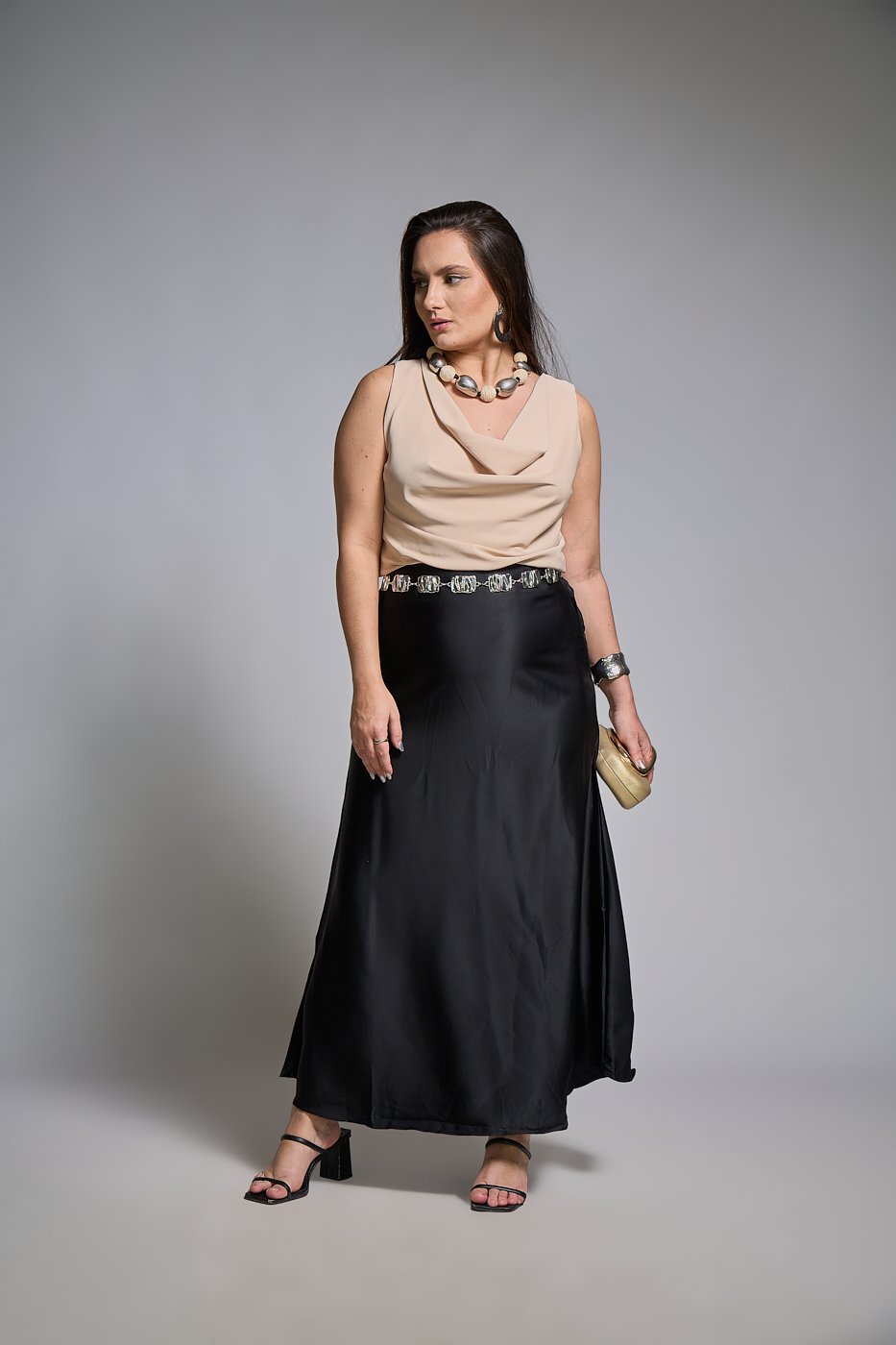 08 blusa regata com gola boba e toque de seda bianca