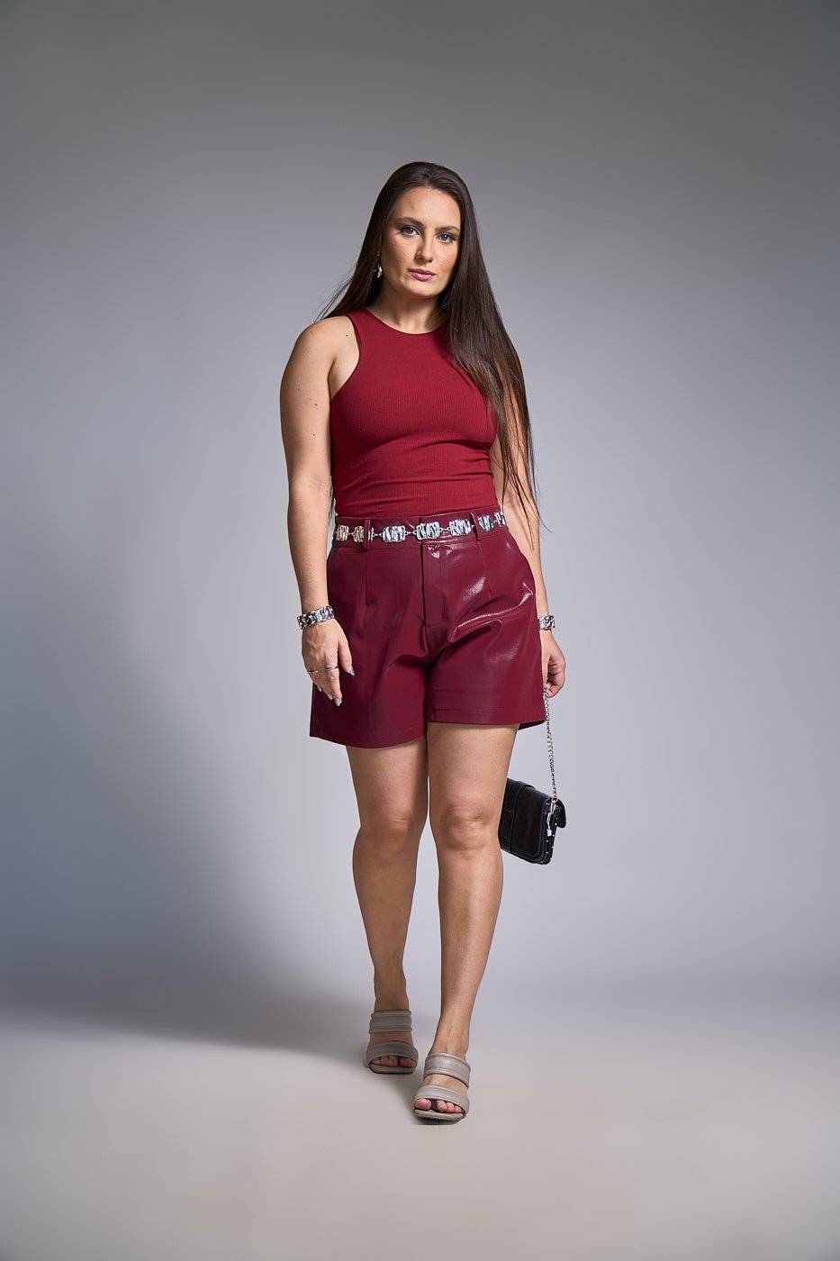 11 short em couro sintetico pu com bolso faca mili