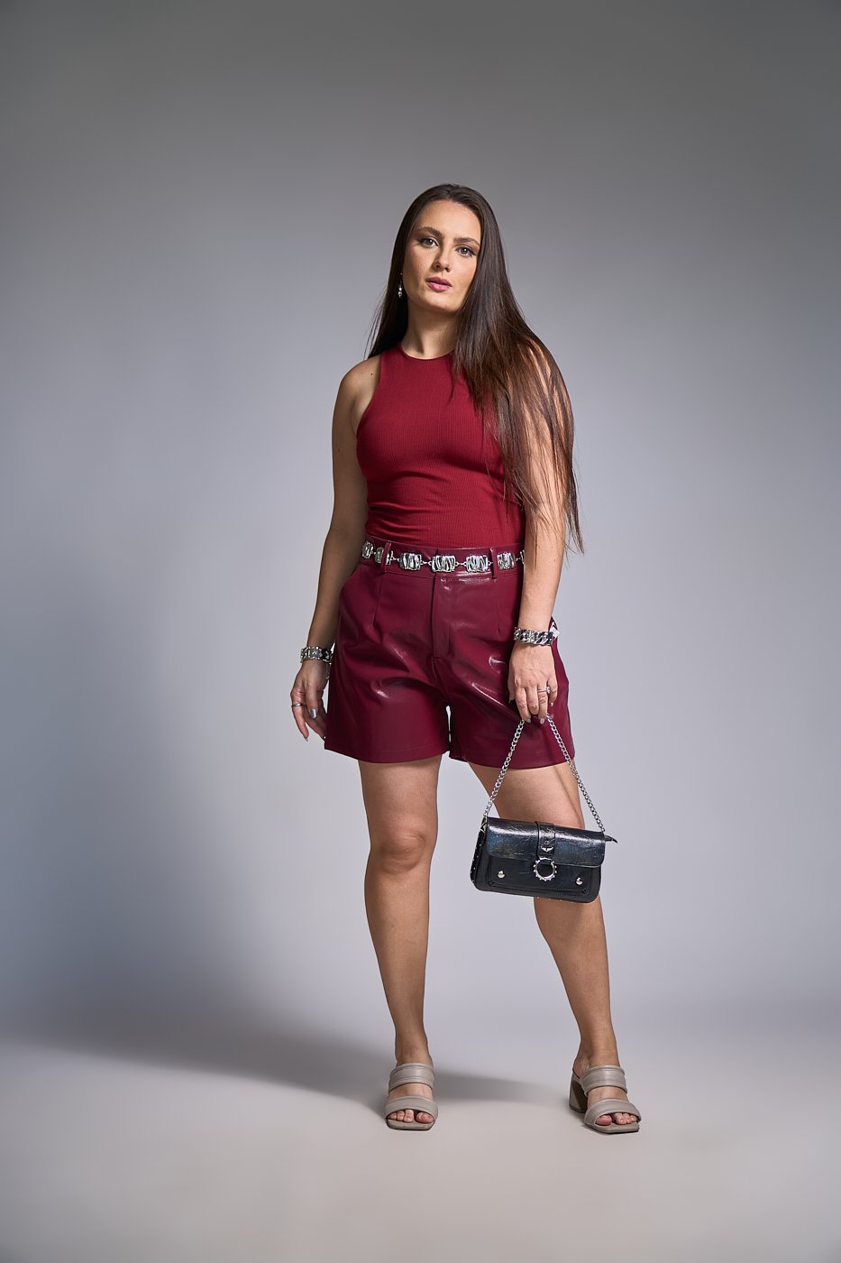 12 short em couro sintetico pu com bolso faca mili