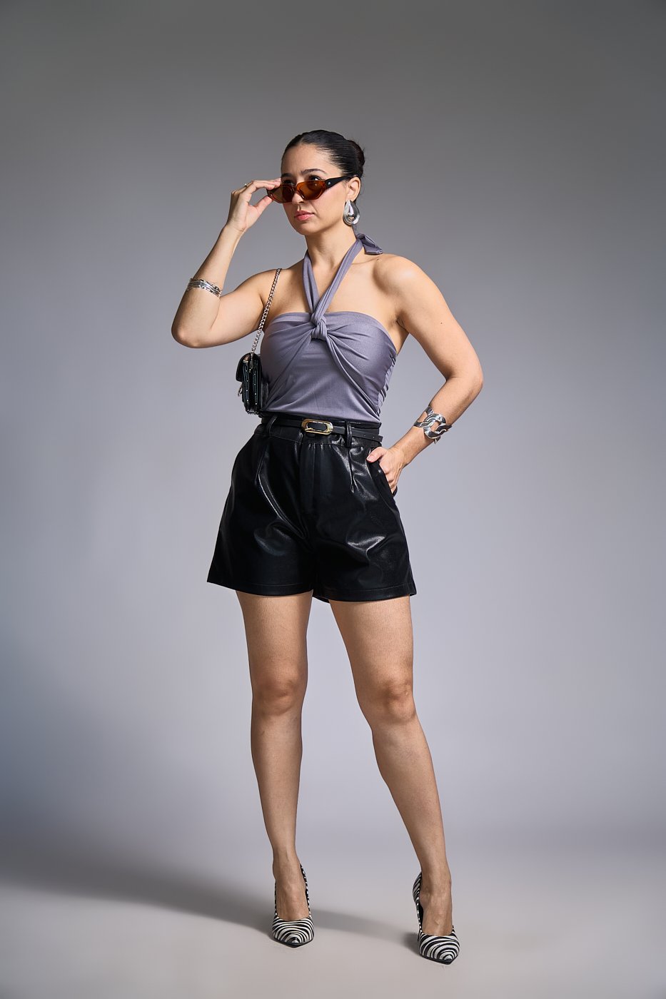 20 short em couro sintetico pu com bolso faca mili