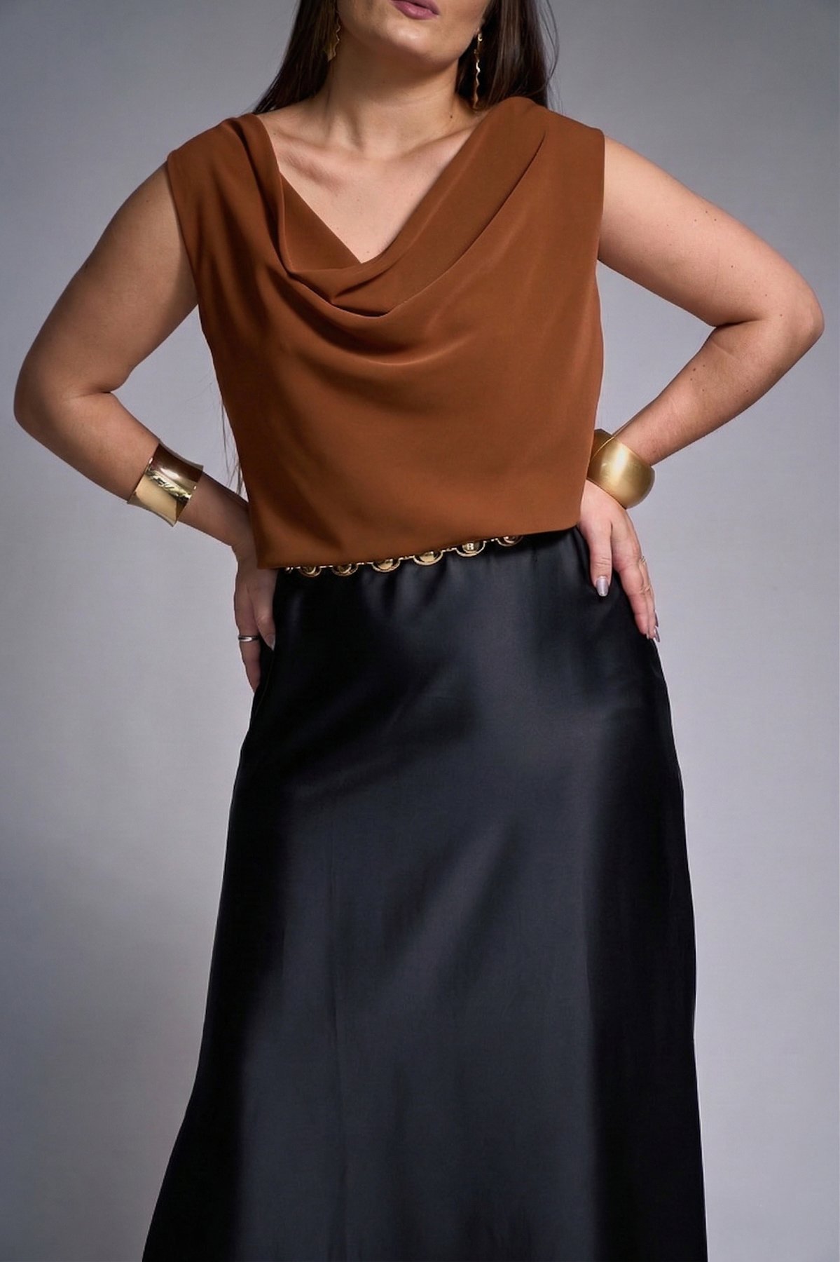 17 blusa regata com gola boba e toque de seda bianca