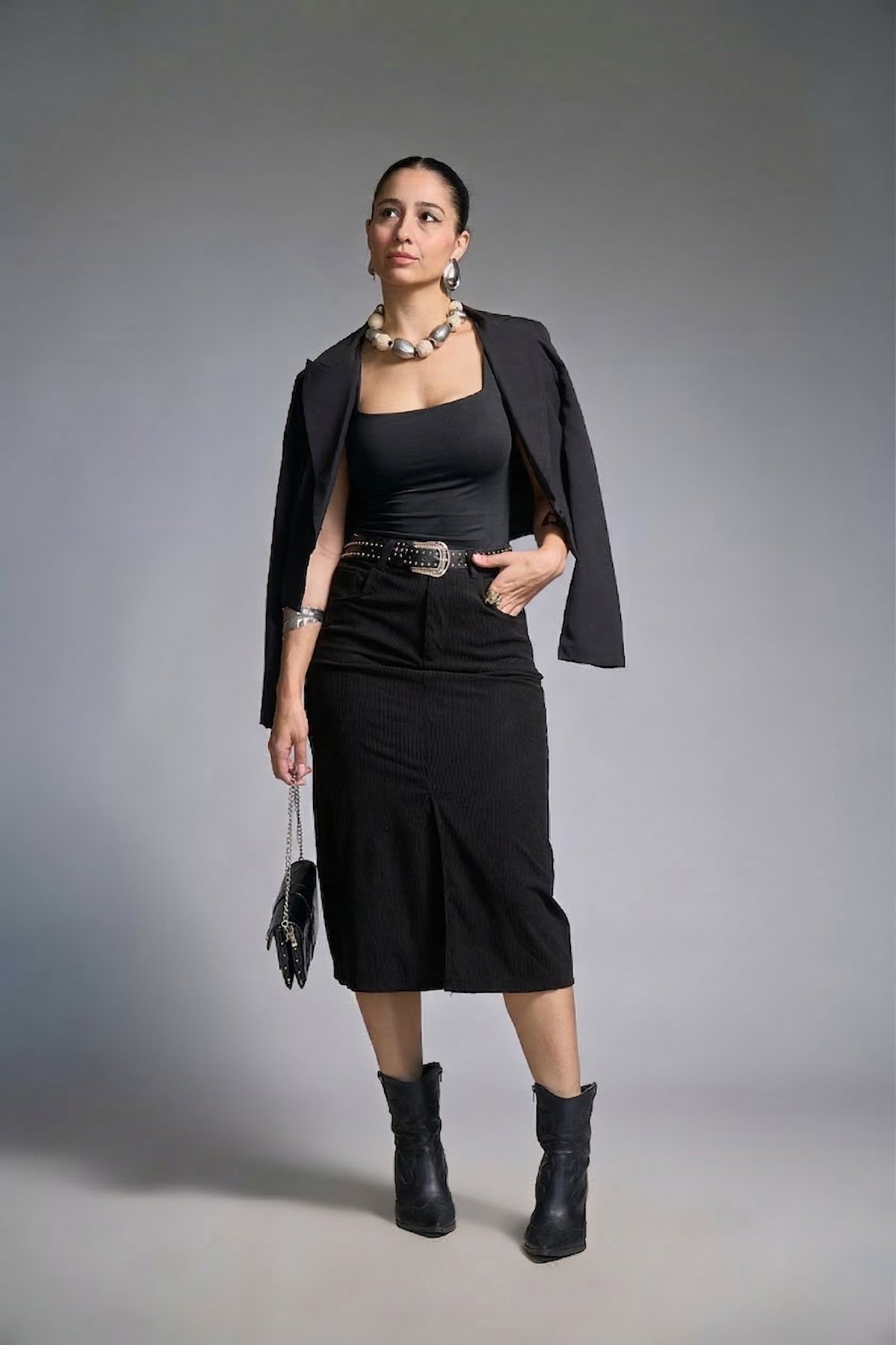 08 regata de poliamida com decote quadrado liz