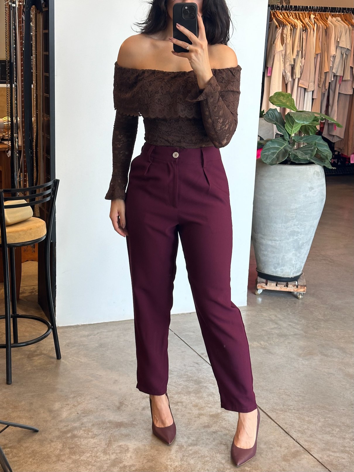 30 calca feminina social cenoura com prega milene