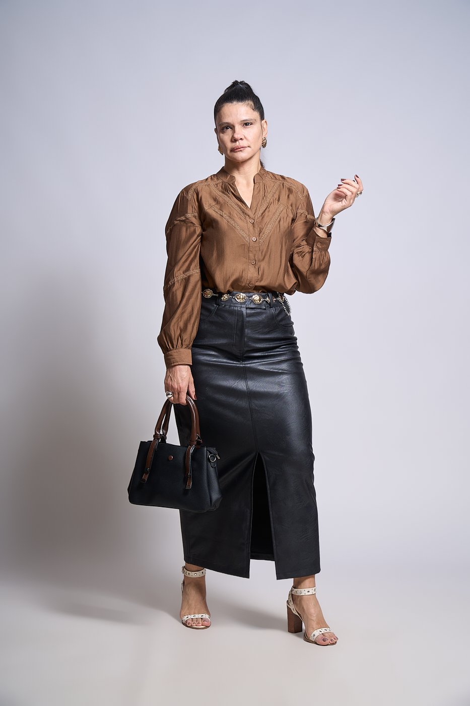 16 camisa entremeio com toque acetinado maisa