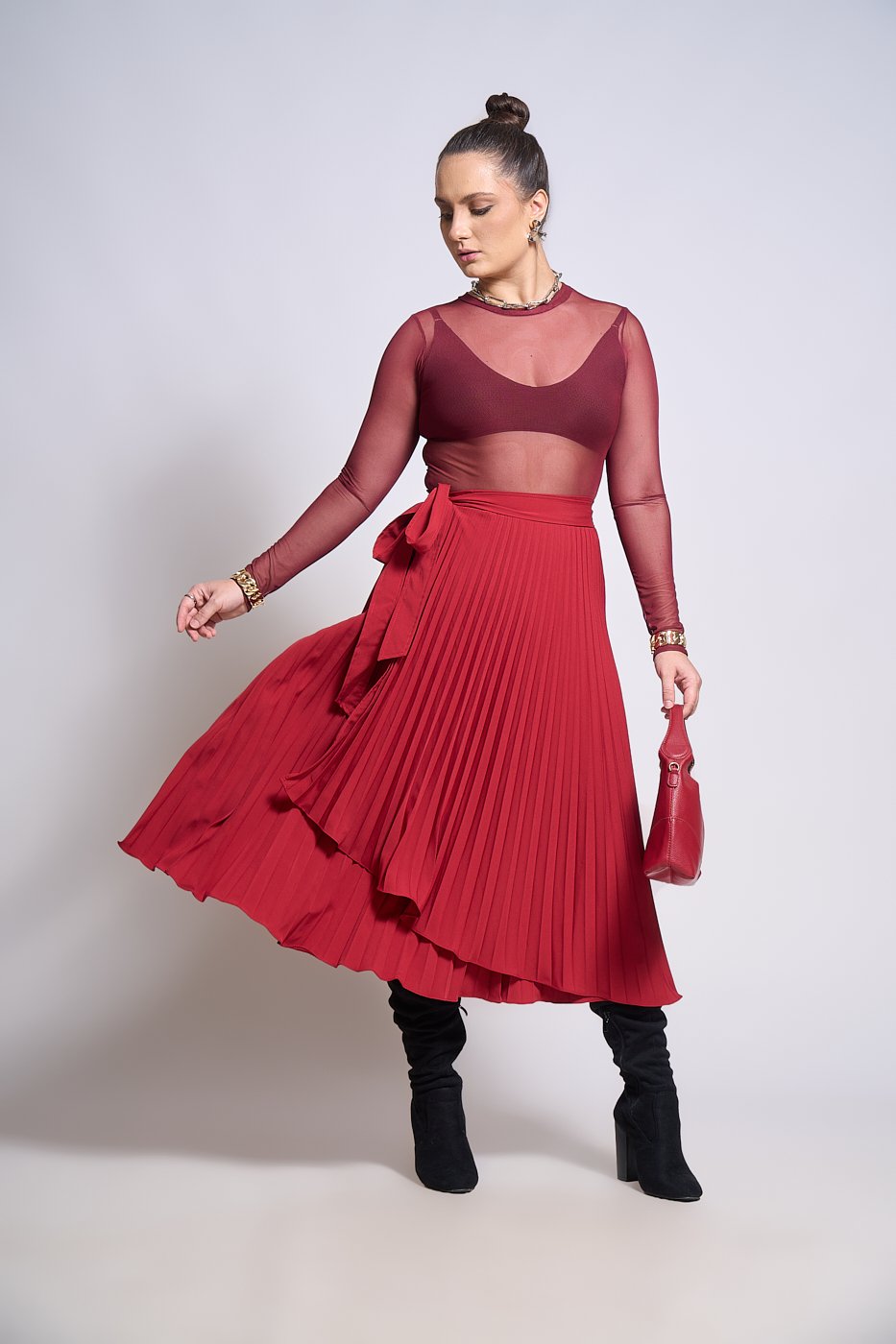75 saia feminina plissada envelope midi madu