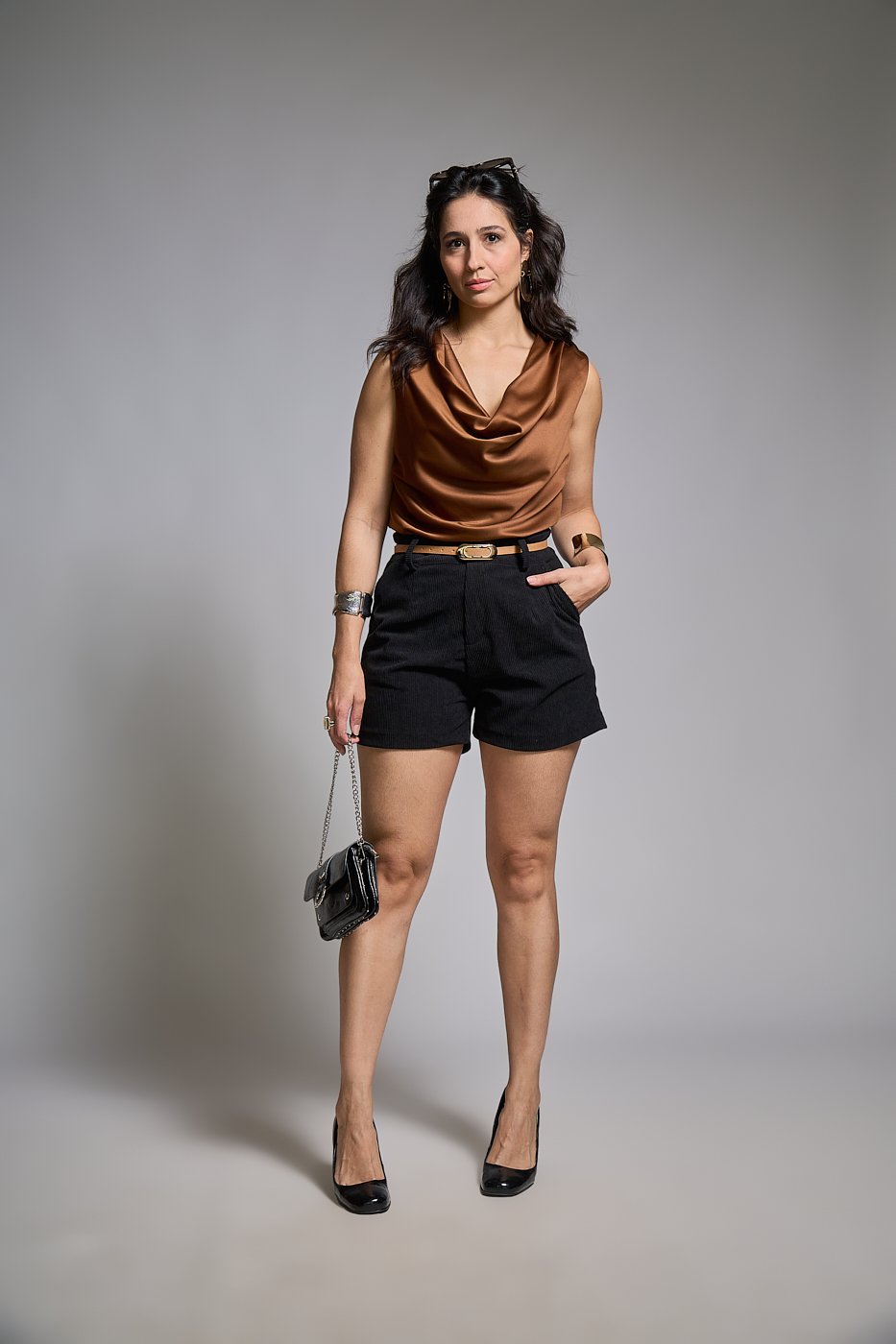 03 blusa acetinada regata gola boba alice