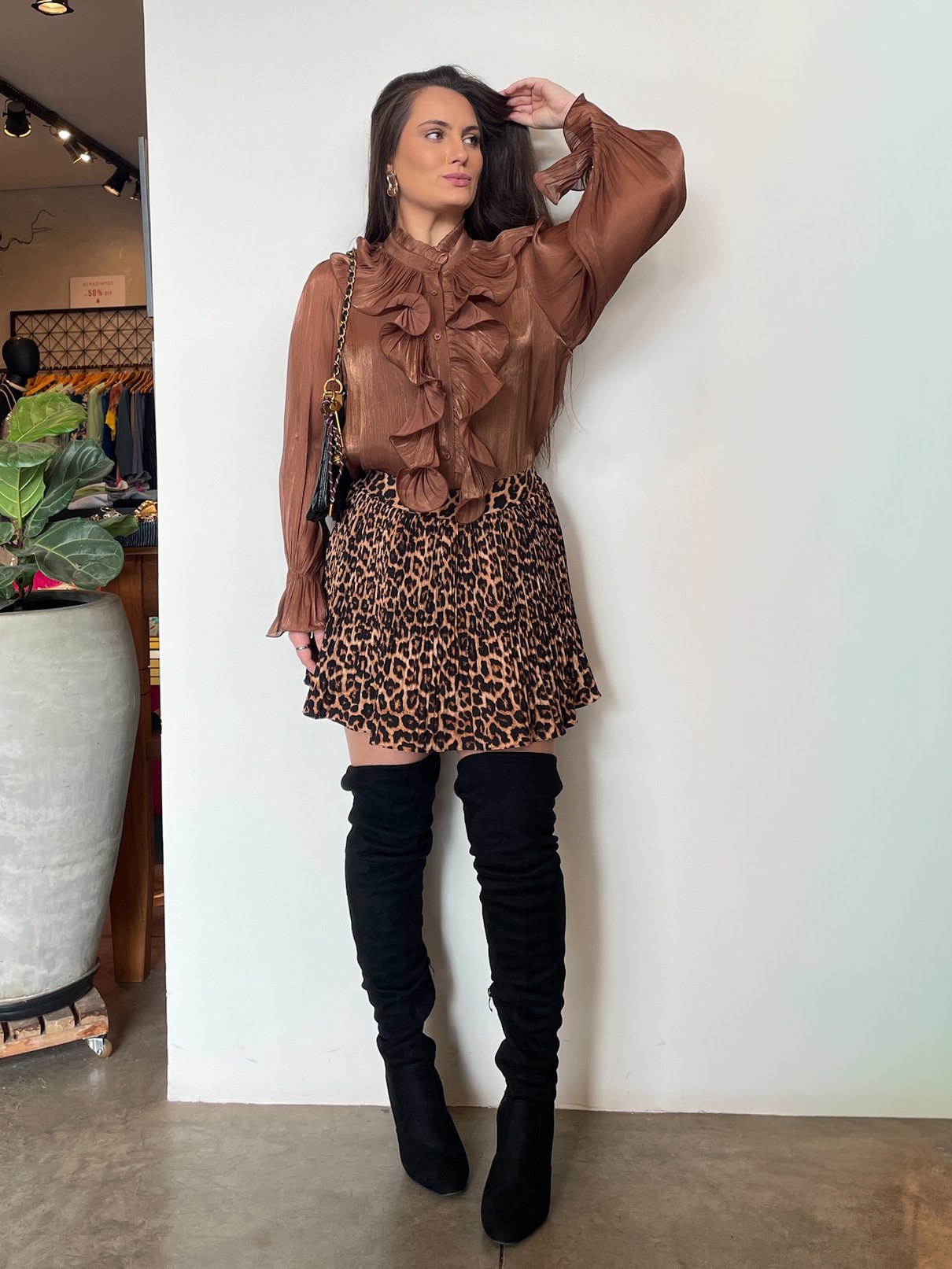 06 camisa com babado plissado com pregas cintilante natalia