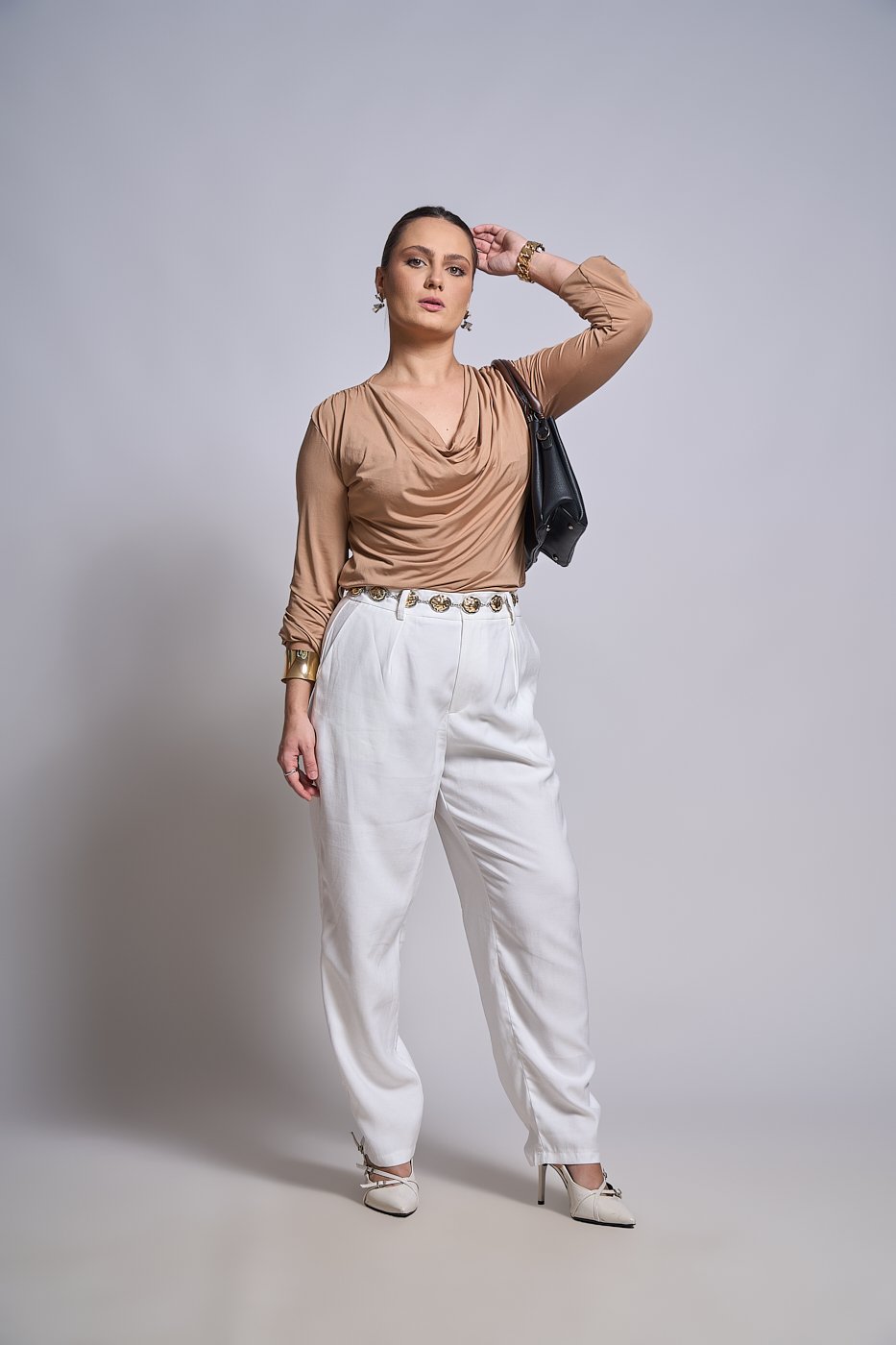 44 calca feminina social cenoura com prega milene