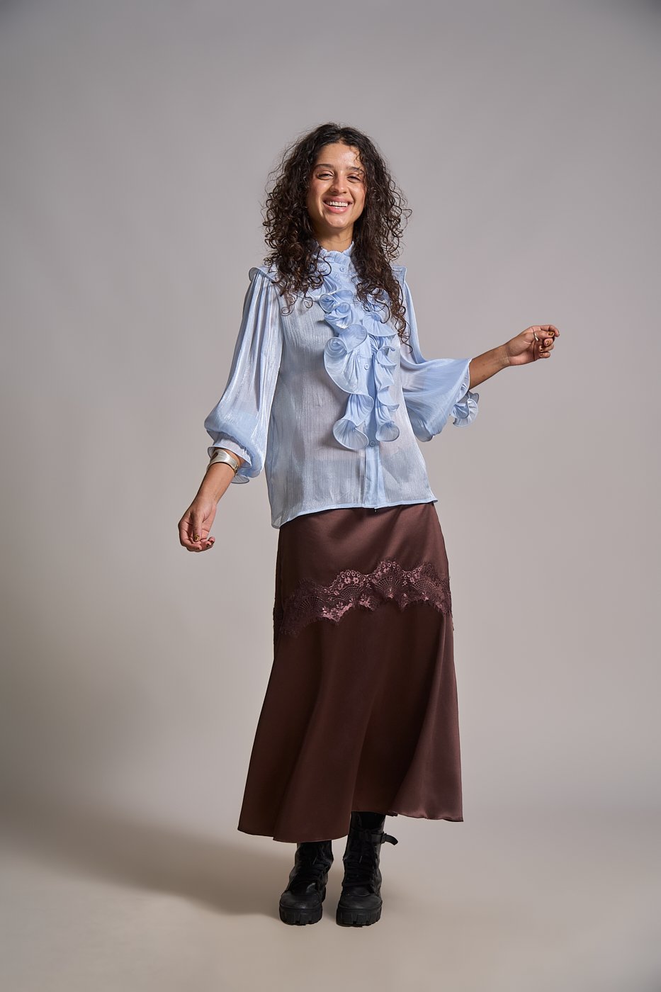 58 camisa com babado plissado com pregas cintilante natalia